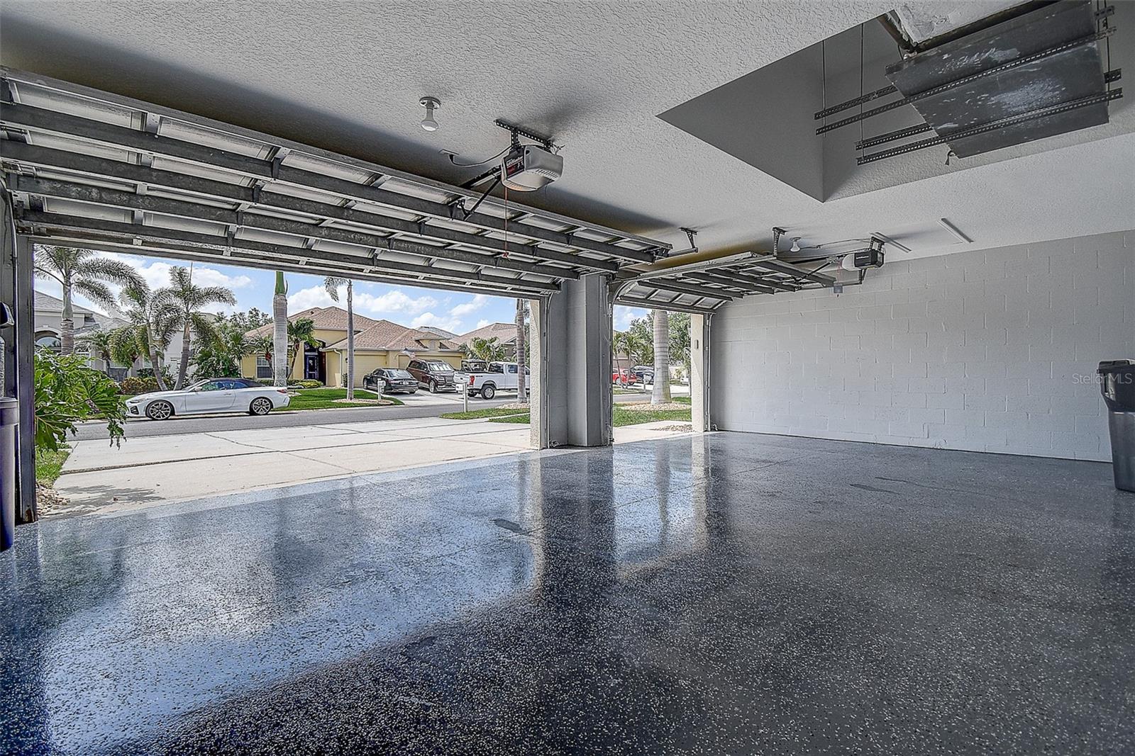 1820 MIRA LAGO CIR, RUSKIN, FL, 33570