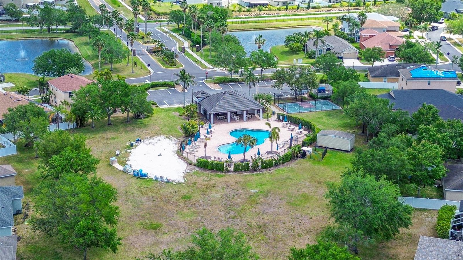 1820 MIRA LAGO CIR, RUSKIN, FL, 33570