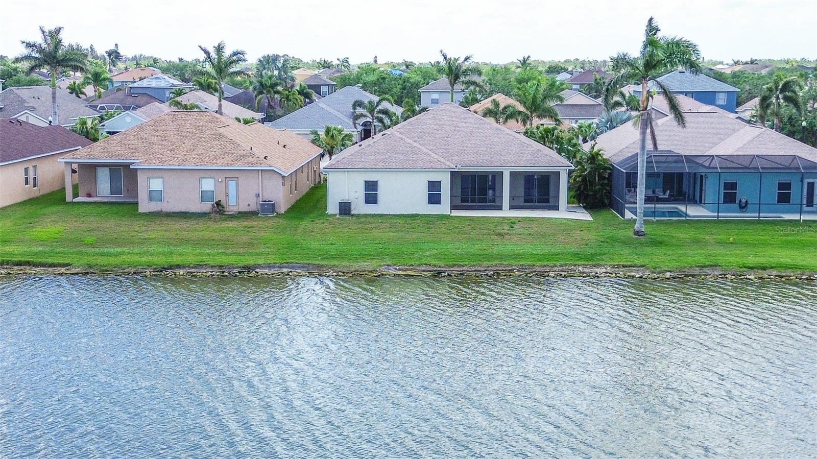 1820 MIRA LAGO CIR, RUSKIN, FL, 33570