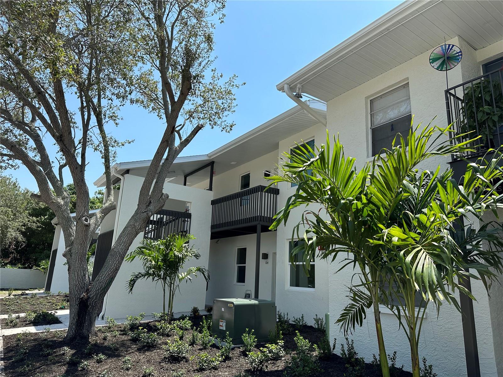 3890 34TH AVE S #101, ST PETERSBURG, FL, 33711