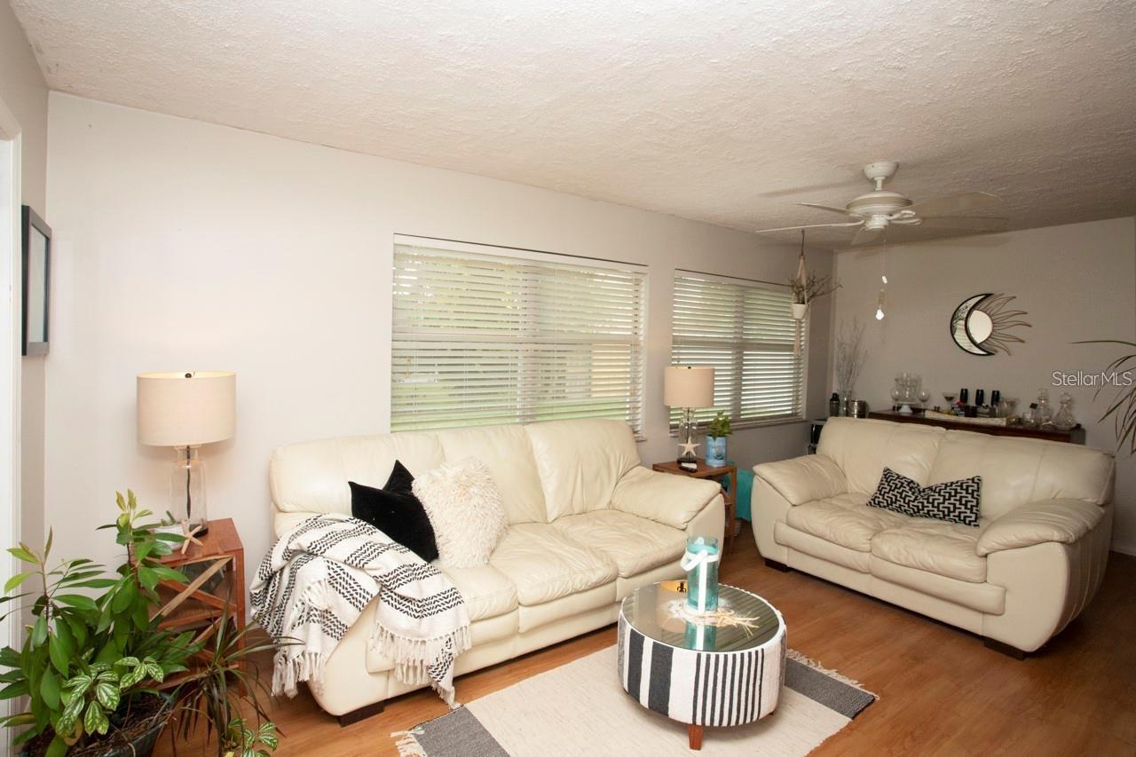11928 MANDARIN CT, SEMINOLE, FL, 33772