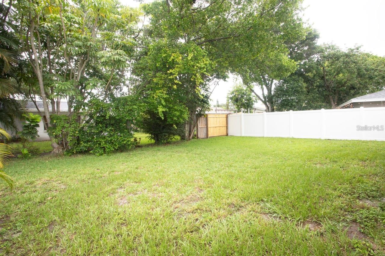 11928 MANDARIN CT, SEMINOLE, FL, 33772