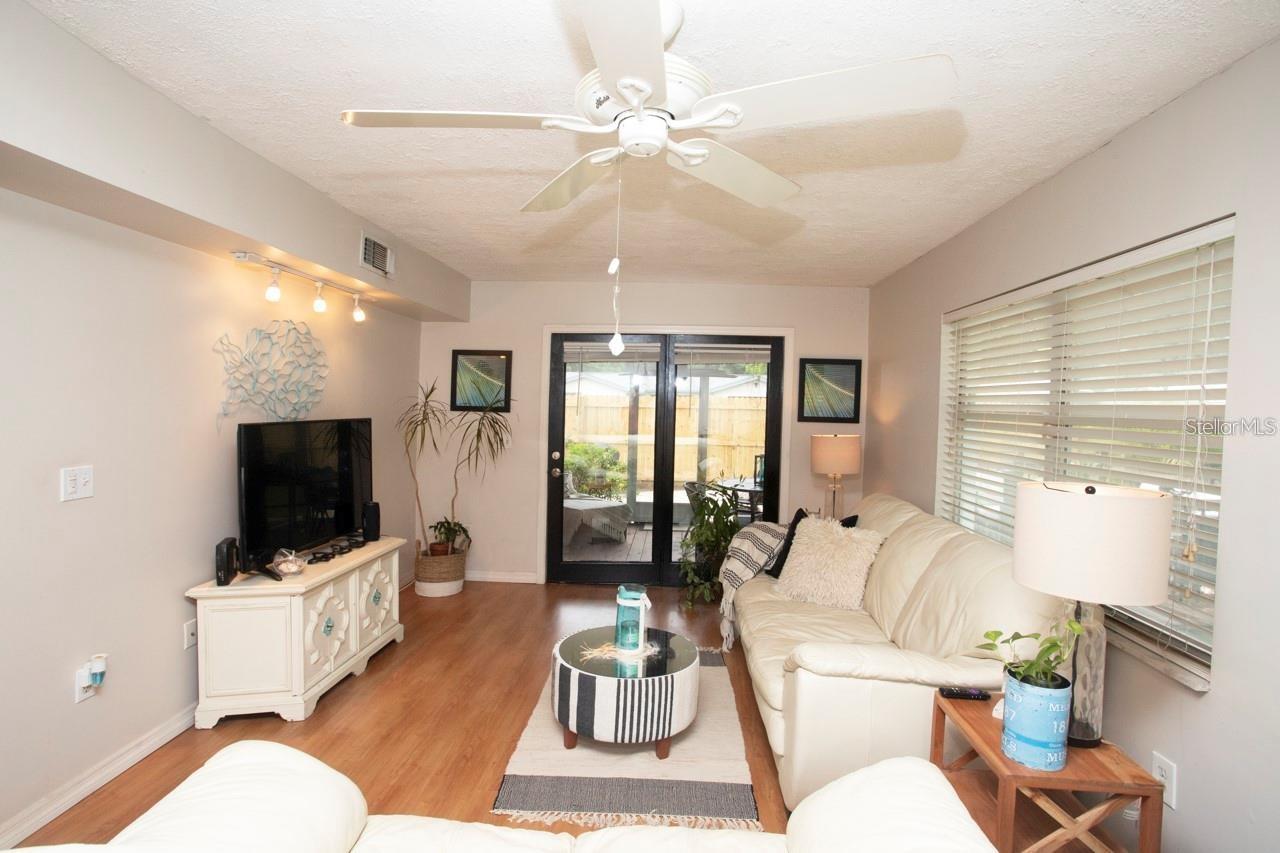 11928 MANDARIN CT, SEMINOLE, FL, 33772