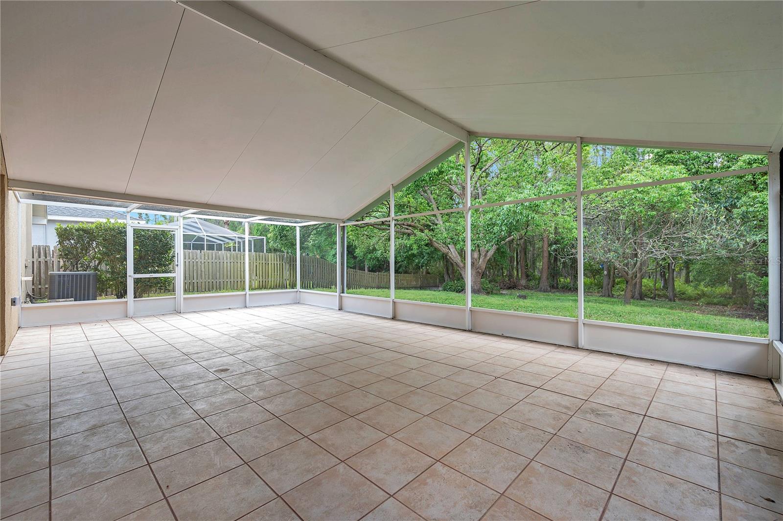 19728 MORDEN BLUSH DR, LUTZ, FL, 33558