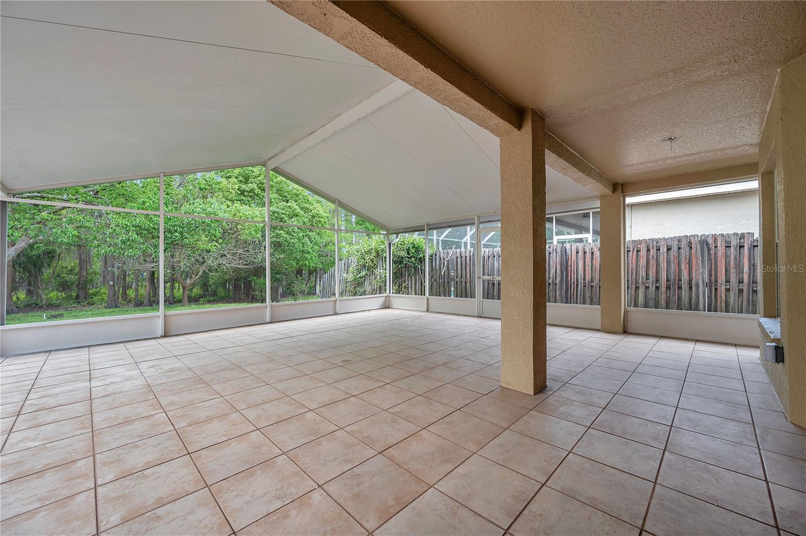 19728 MORDEN BLUSH DR, LUTZ, FL, 33558
