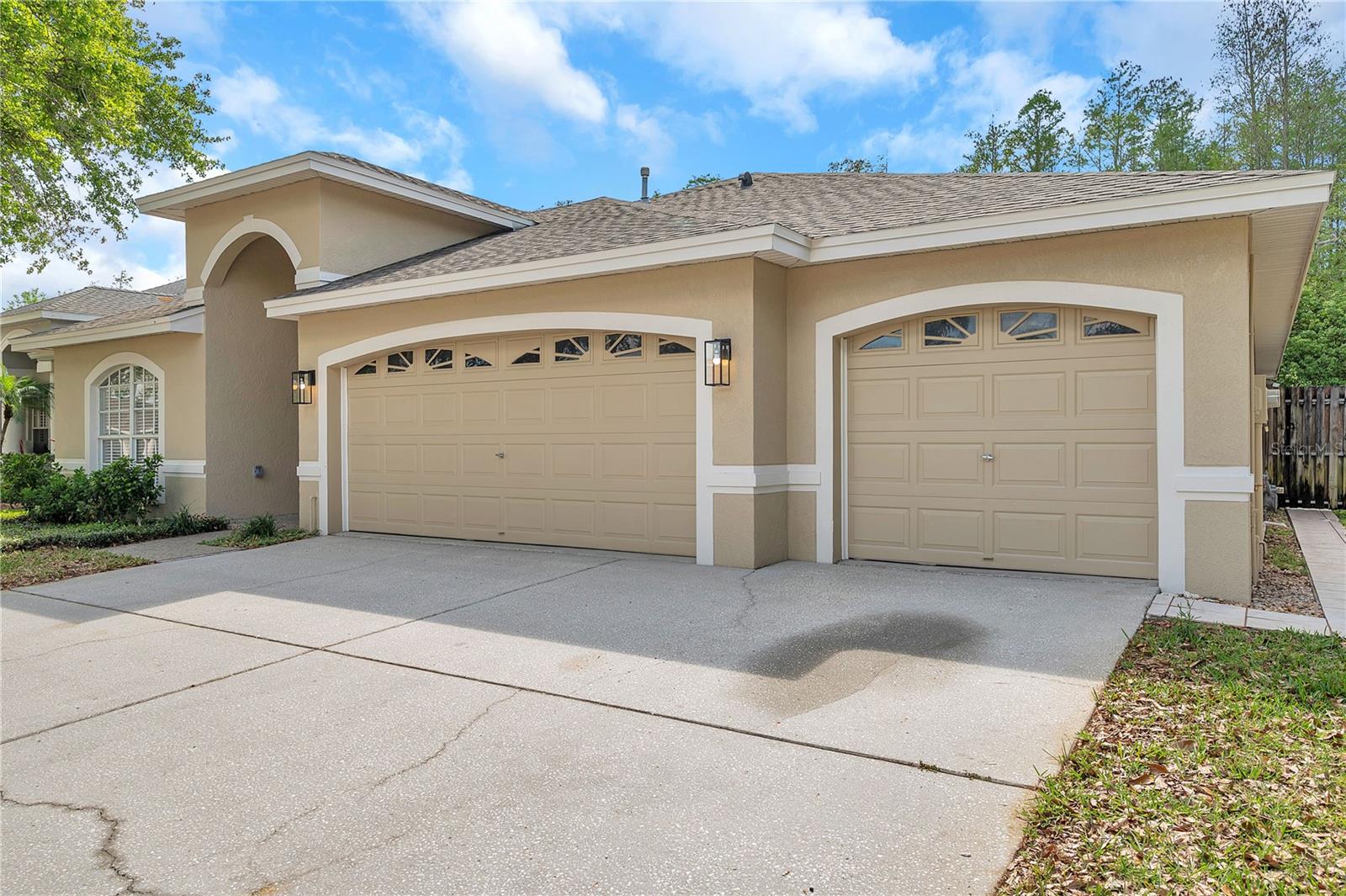 19728 MORDEN BLUSH DR, LUTZ, FL, 33558