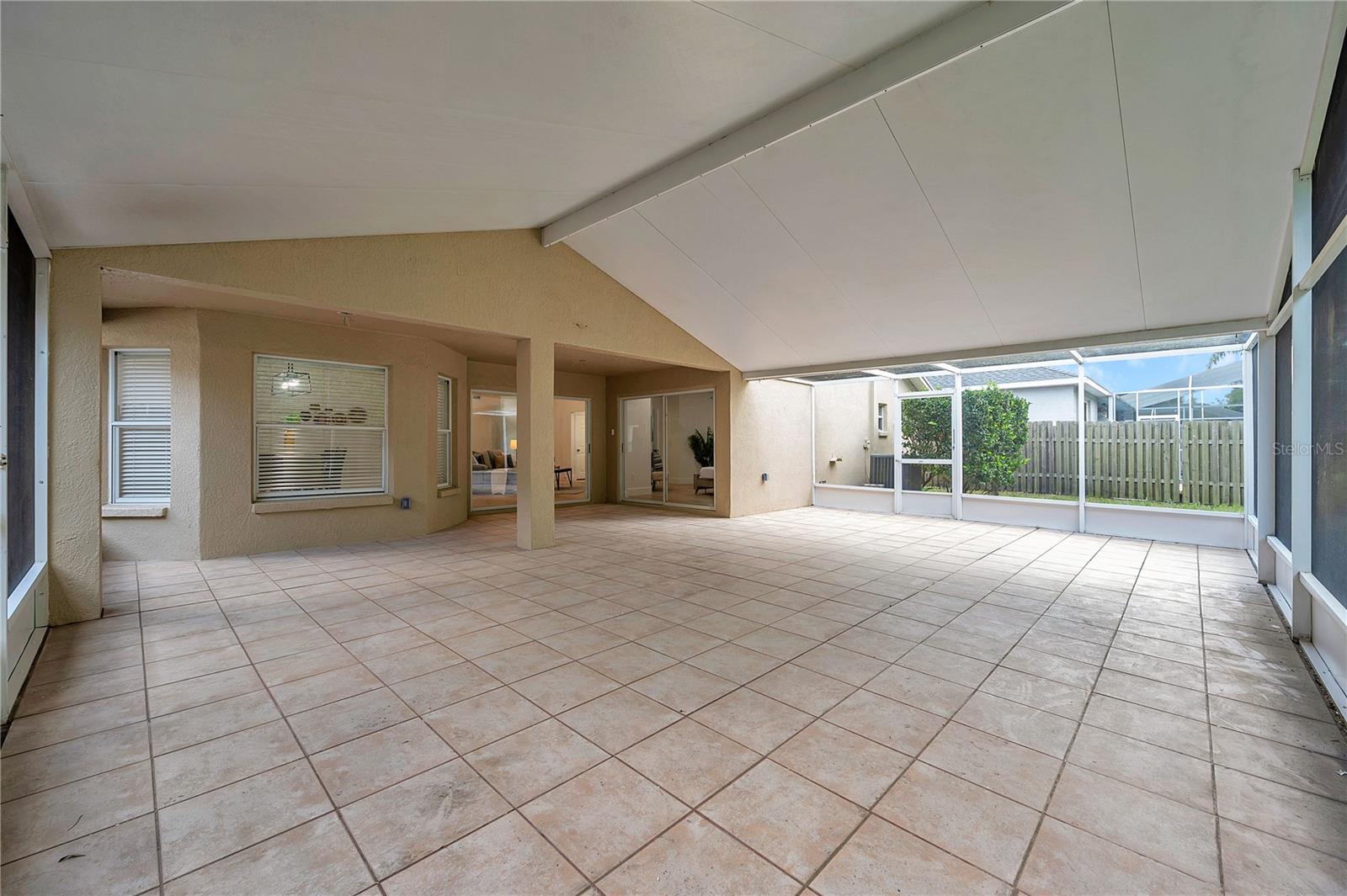 19728 MORDEN BLUSH DR, LUTZ, FL, 33558