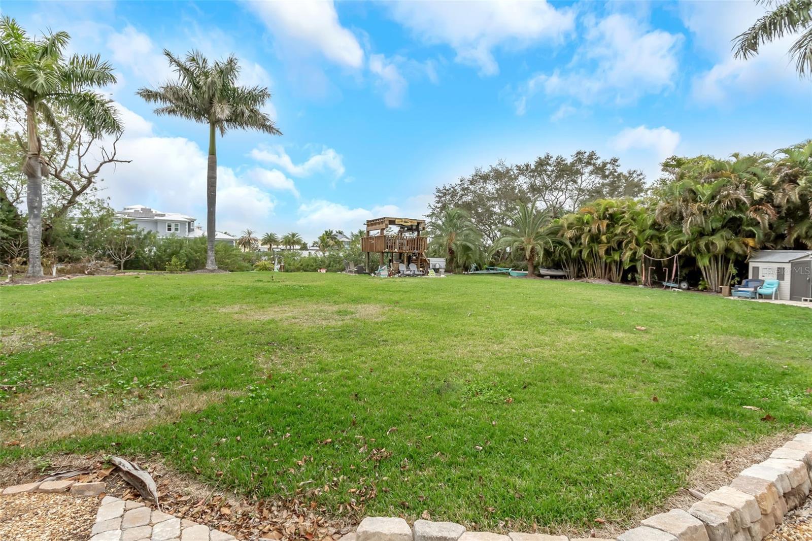 424 ISLAND CAY WAY, APOLLO BEACH, FL, 33572