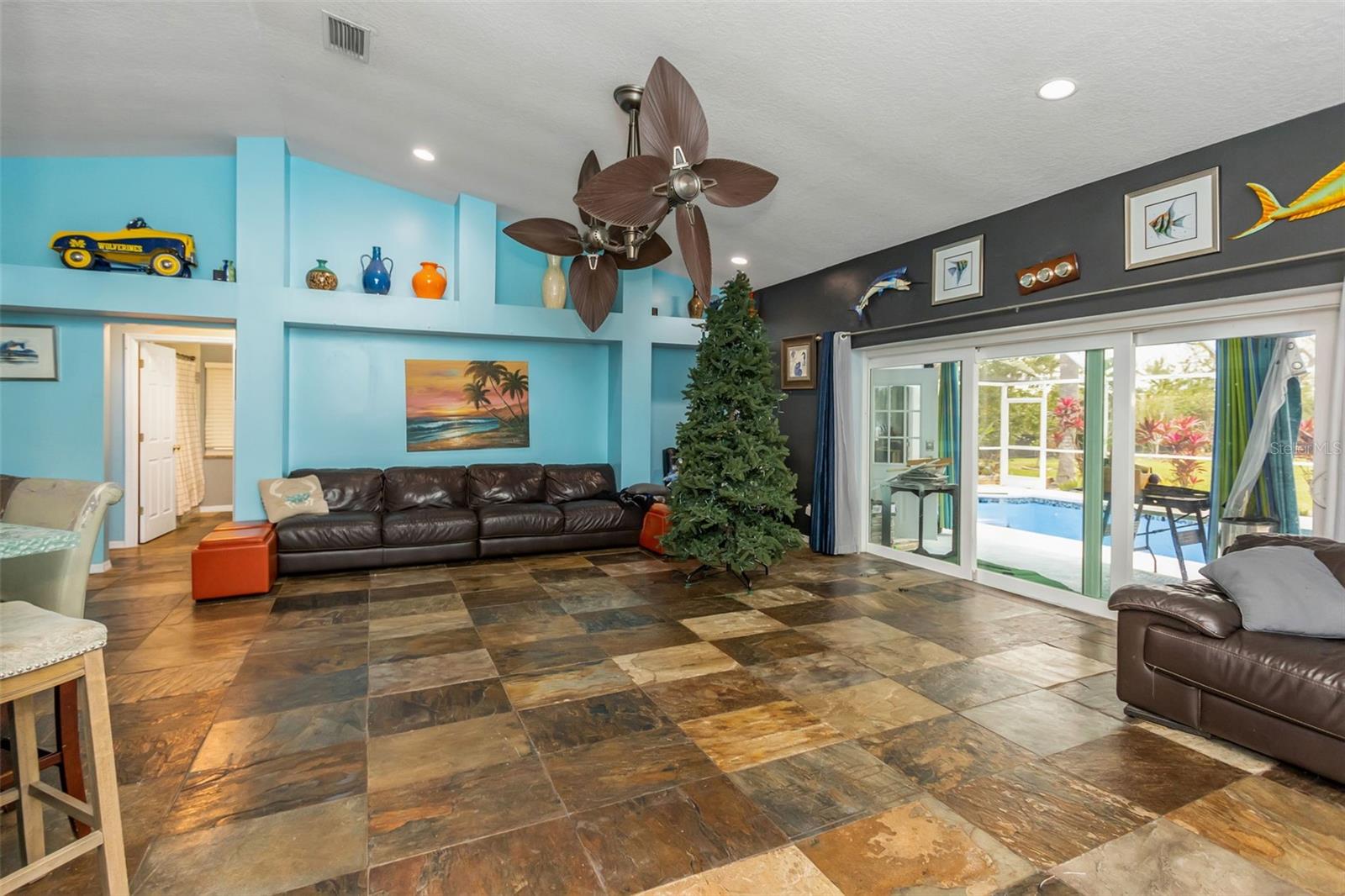 424 ISLAND CAY WAY, APOLLO BEACH, FL, 33572