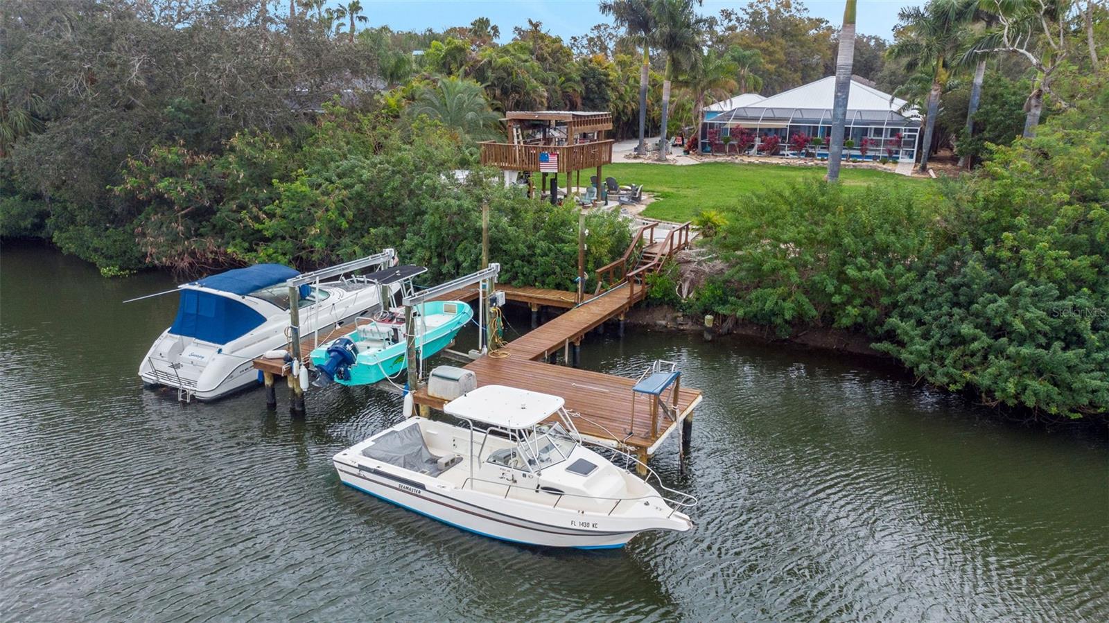 424 ISLAND CAY WAY, APOLLO BEACH, FL, 33572