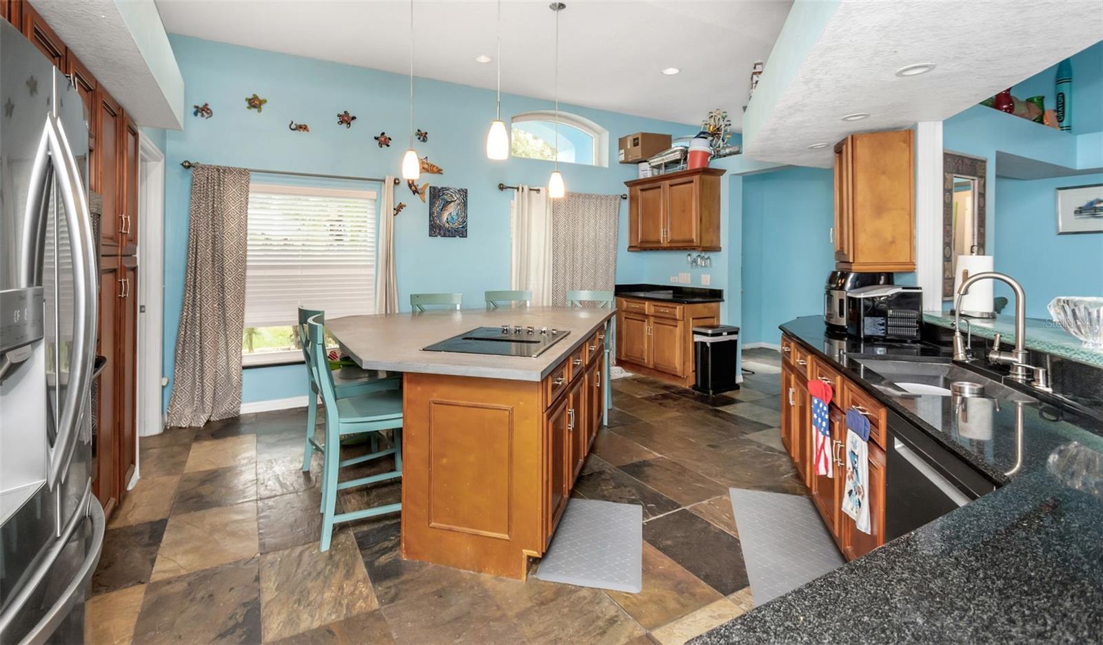 424 ISLAND CAY WAY, APOLLO BEACH, FL, 33572