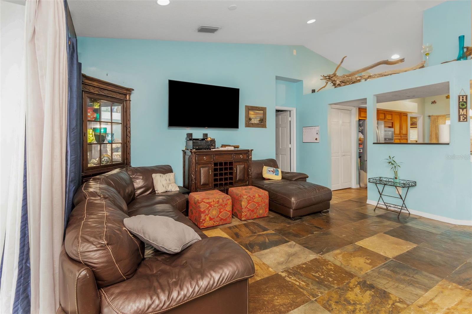 424 ISLAND CAY WAY, APOLLO BEACH, FL, 33572