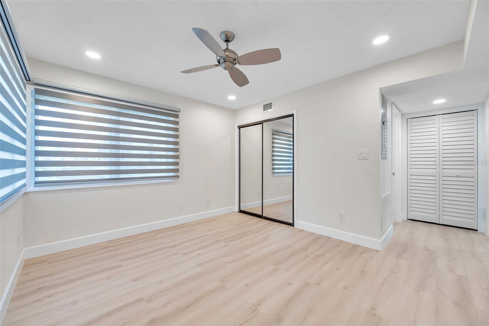 WESLEY CHAPEL, FL, 33543
