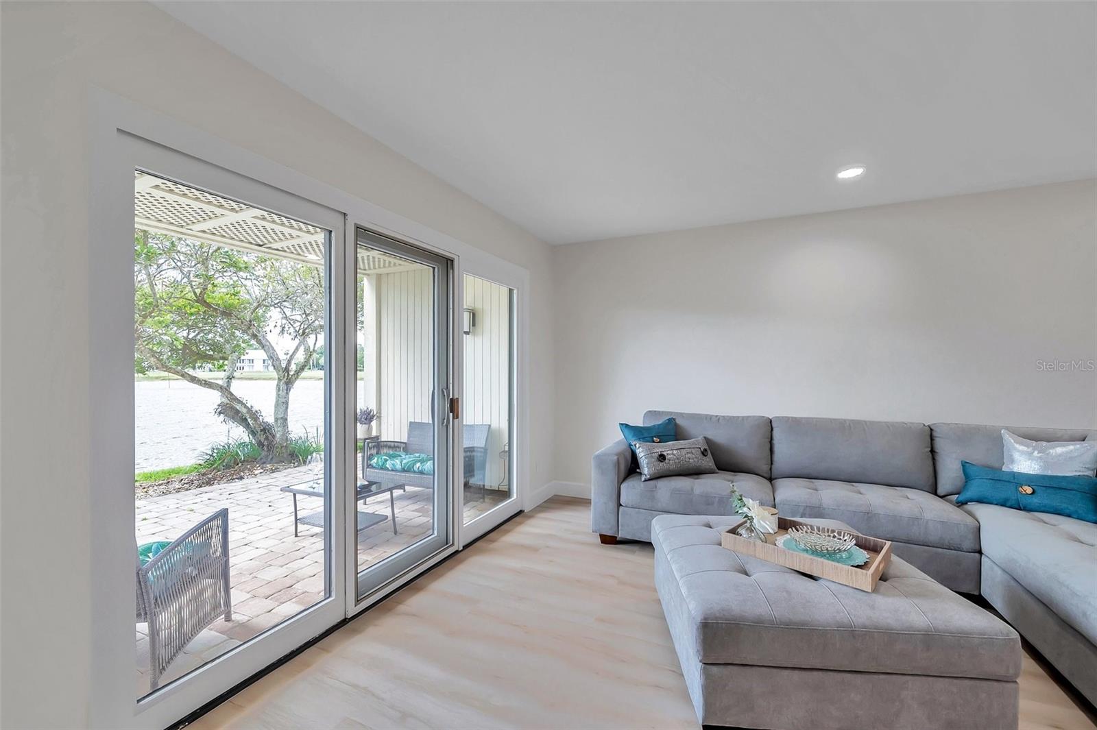 WESLEY CHAPEL, FL, 33543