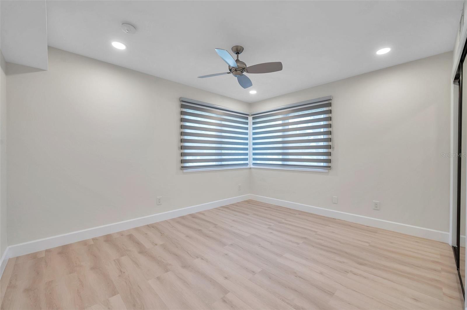 WESLEY CHAPEL, FL, 33543