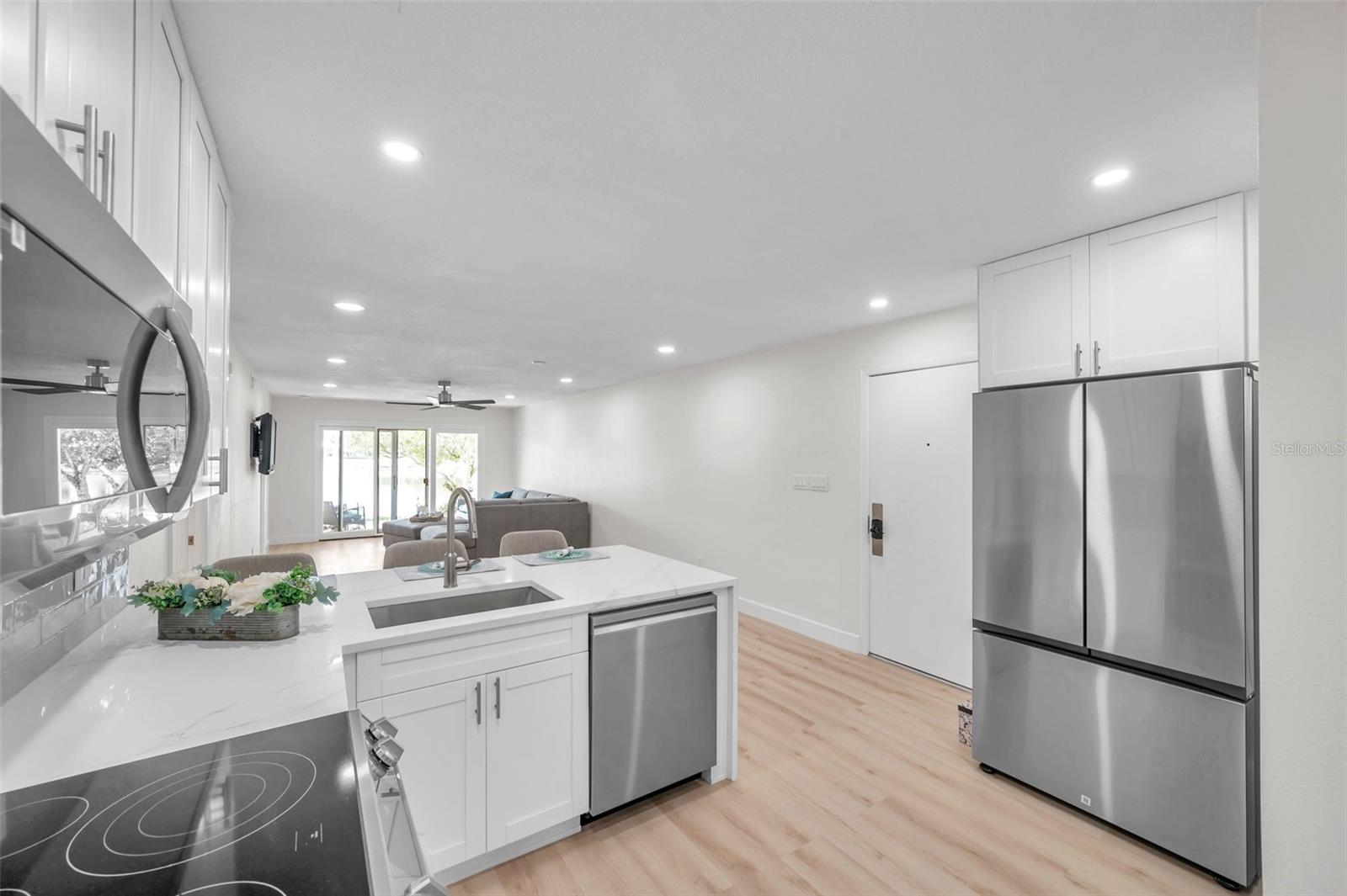 WESLEY CHAPEL, FL, 33543
