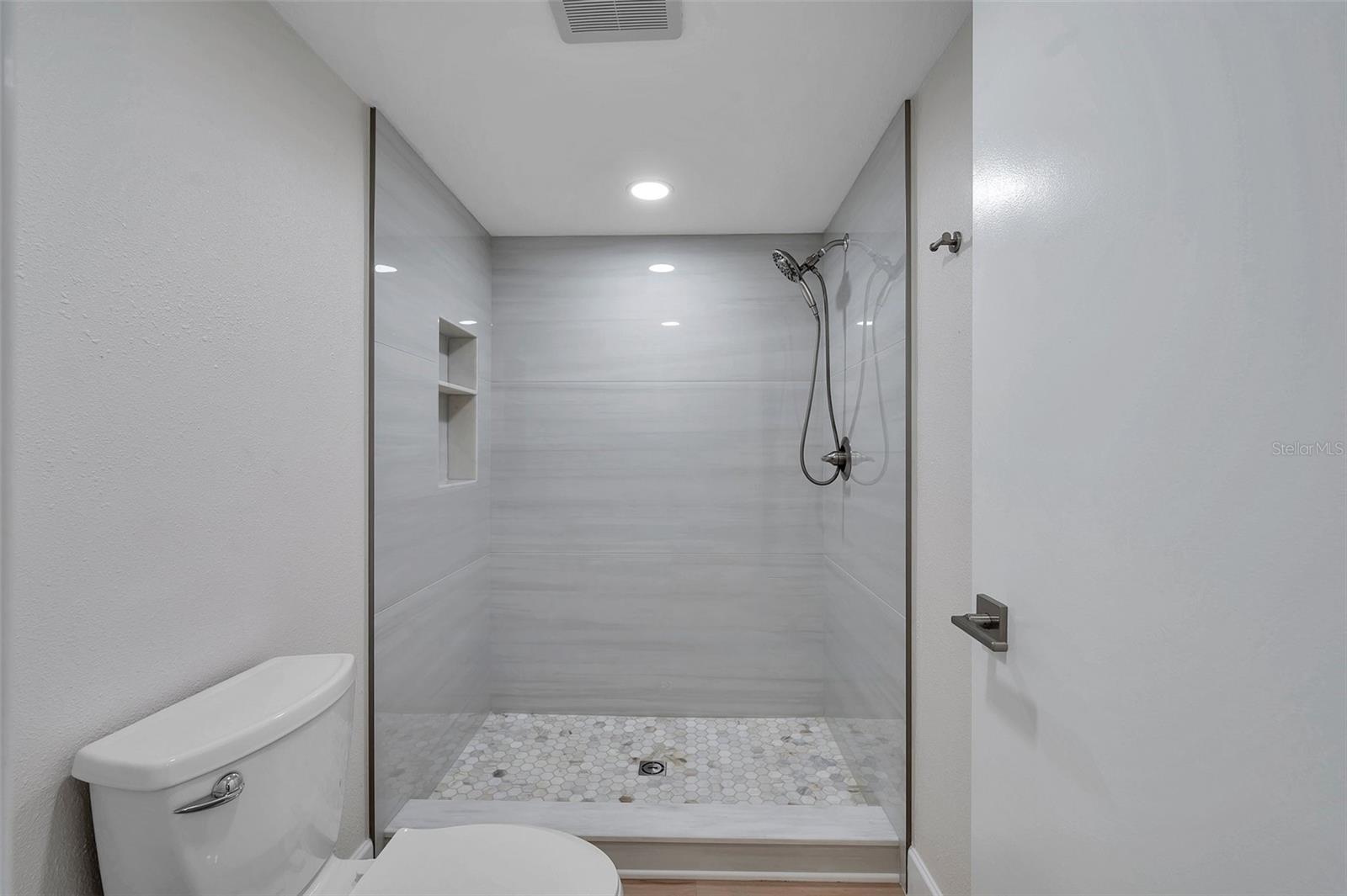 WESLEY CHAPEL, FL, 33543