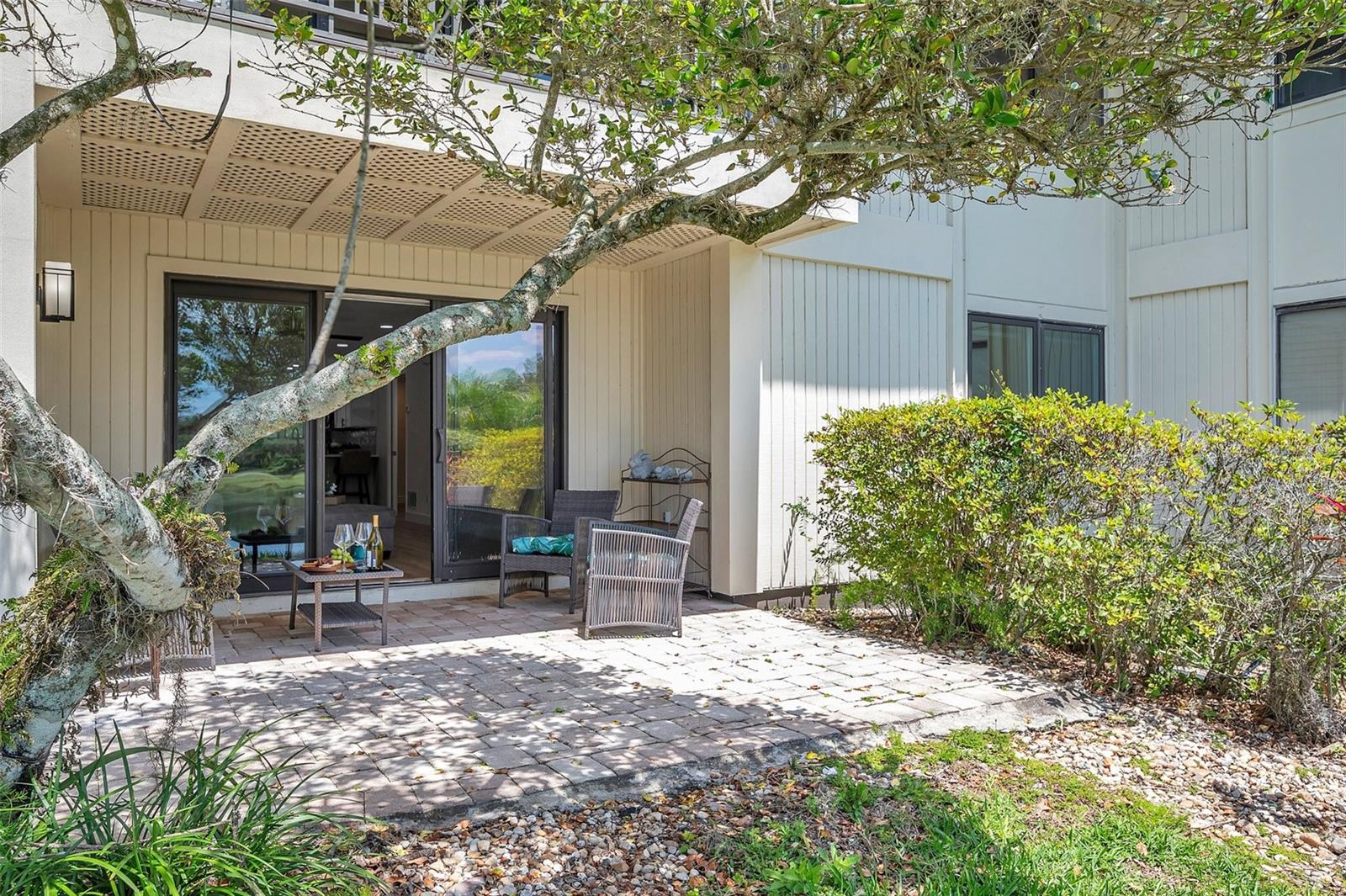 WESLEY CHAPEL, FL, 33543