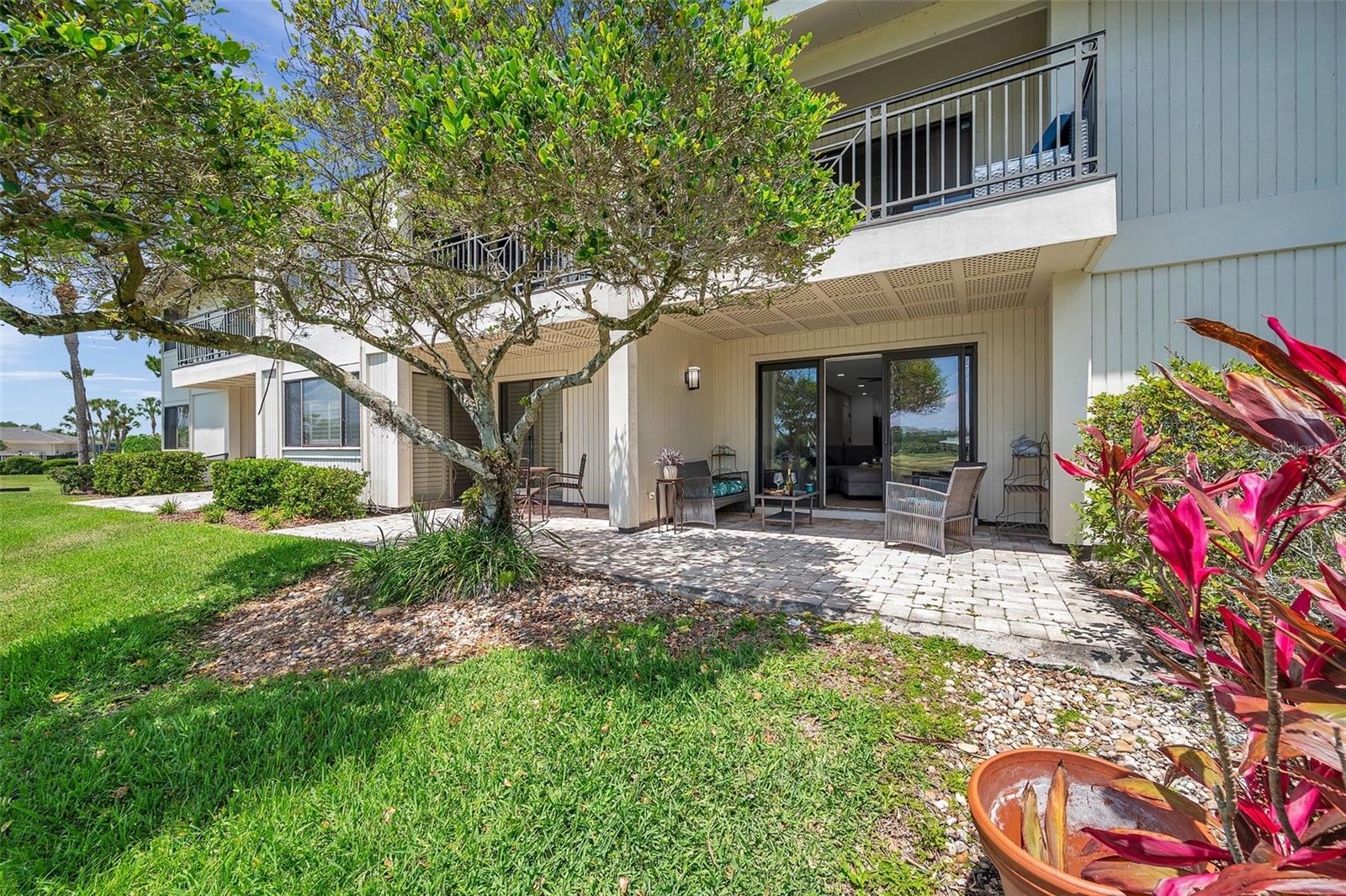 WESLEY CHAPEL, FL, 33543