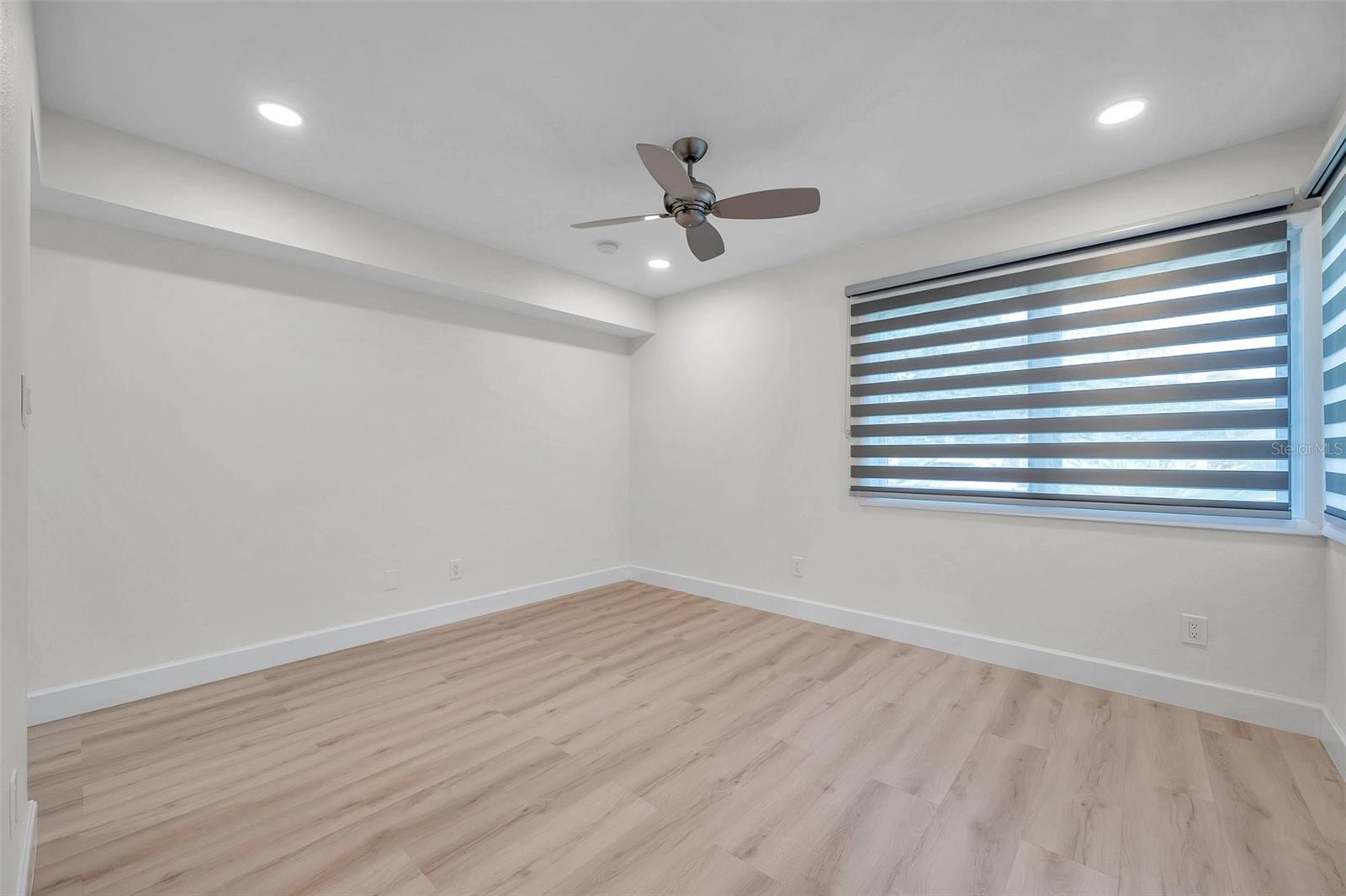 WESLEY CHAPEL, FL, 33543