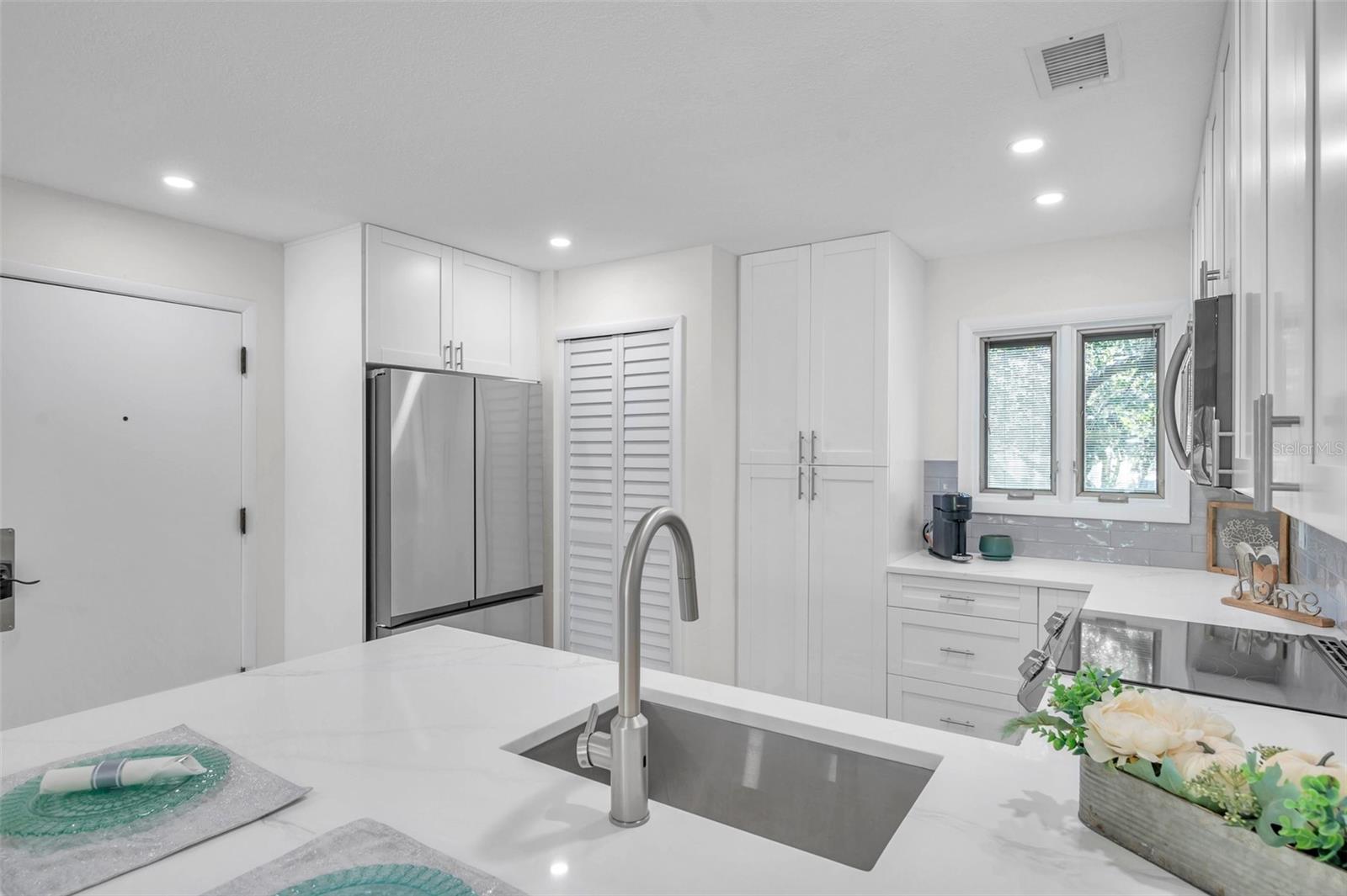 WESLEY CHAPEL, FL, 33543