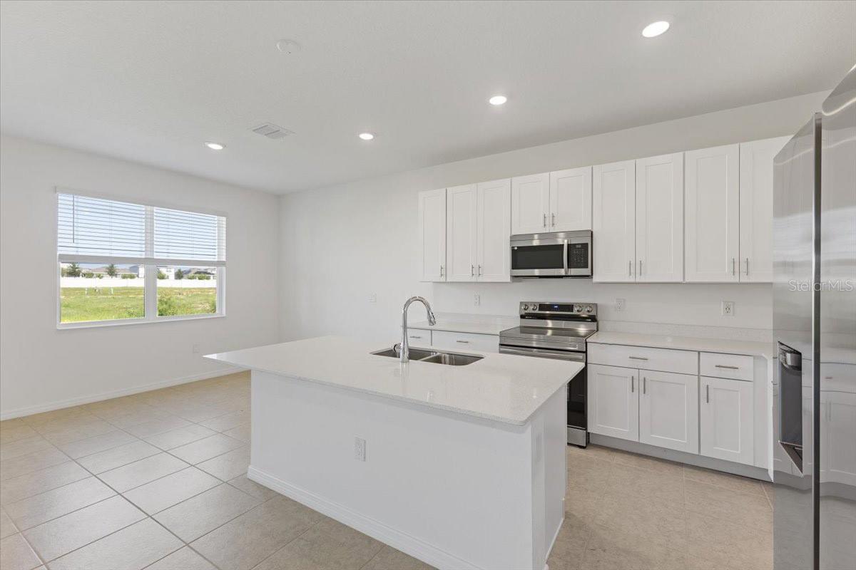 527 SILVER PALM DR, HAINES CITY, FL, 33844