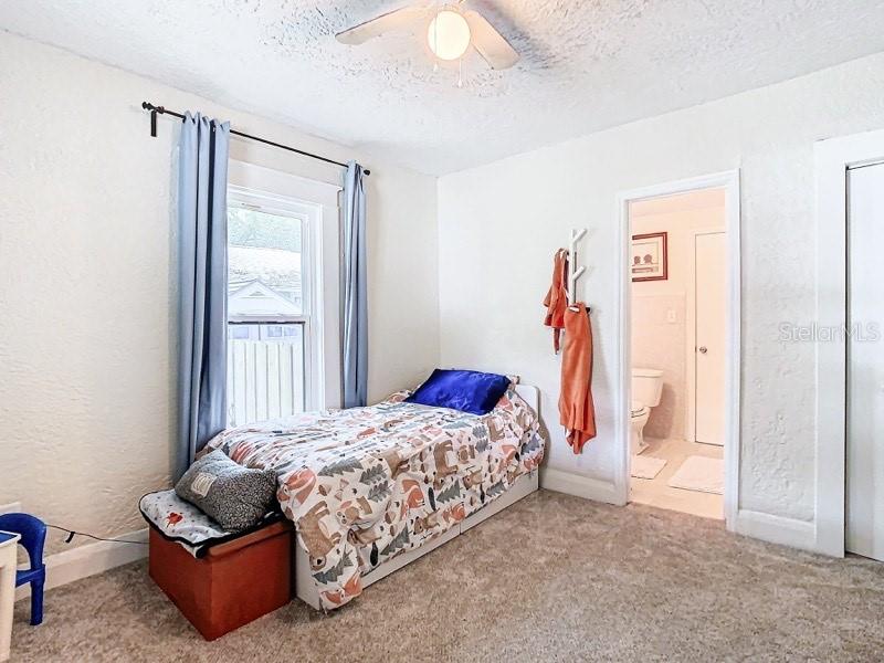 1223 E OSBORNE AVE, TAMPA, FL, 33603