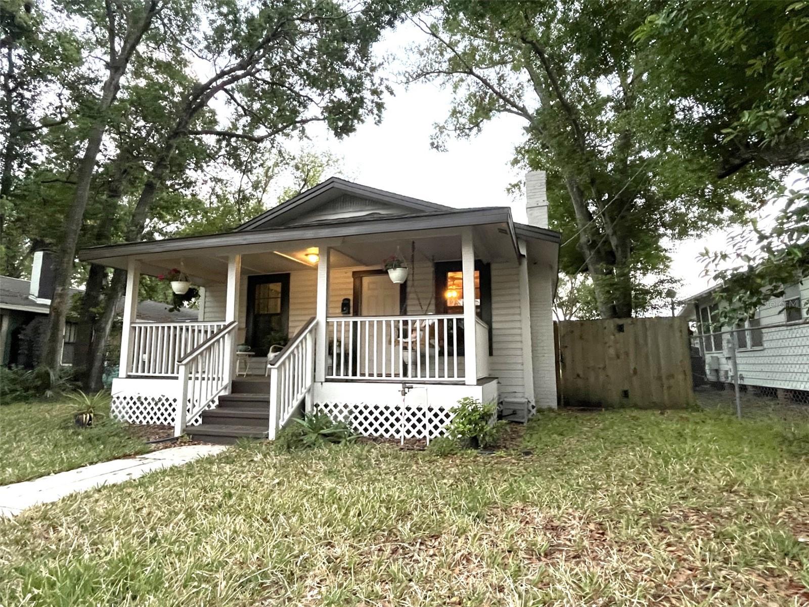 1223 E OSBORNE AVE, TAMPA, FL, 33603