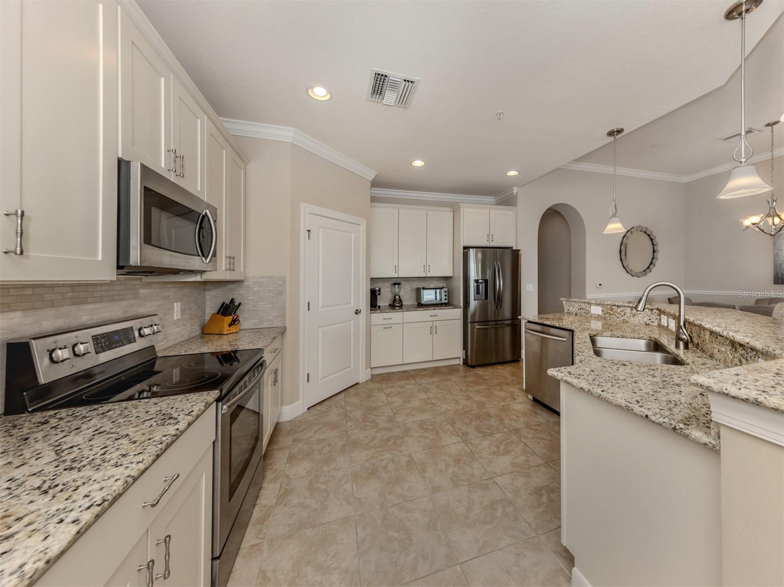 23572 AWABUKI DR #202, VENICE, FL, 34293
