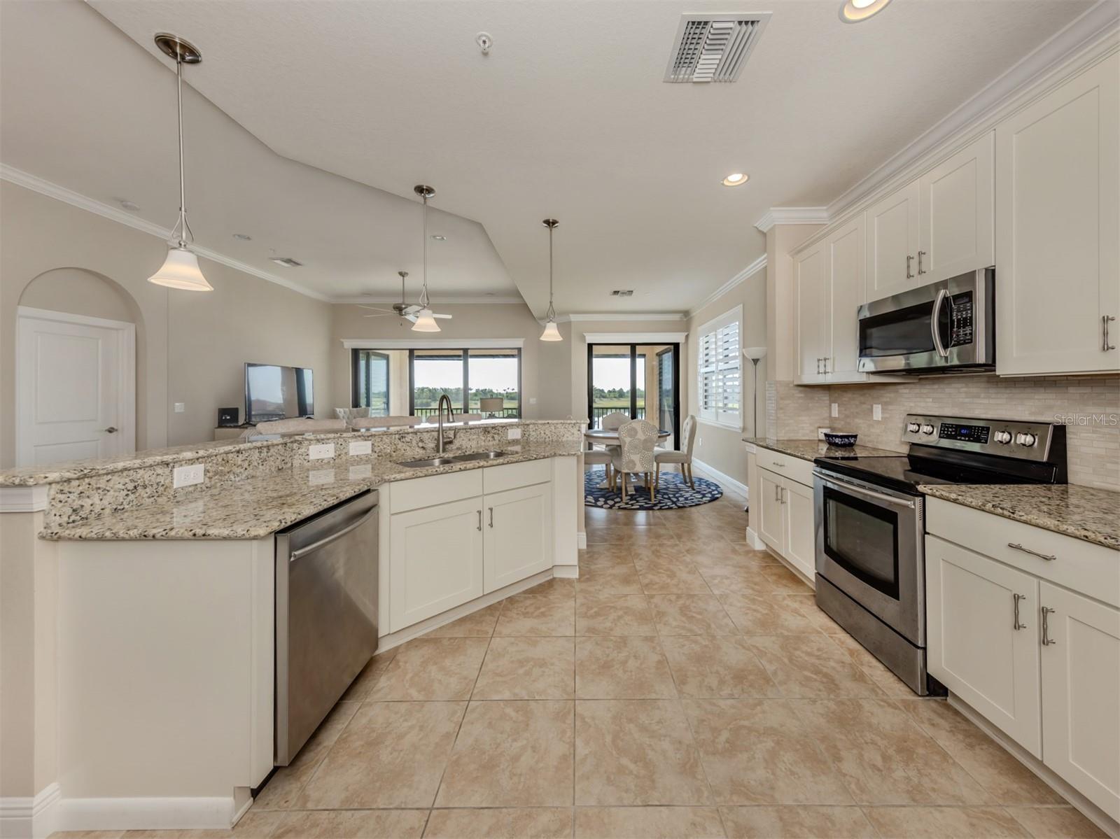 23572 AWABUKI DR #202, VENICE, FL, 34293