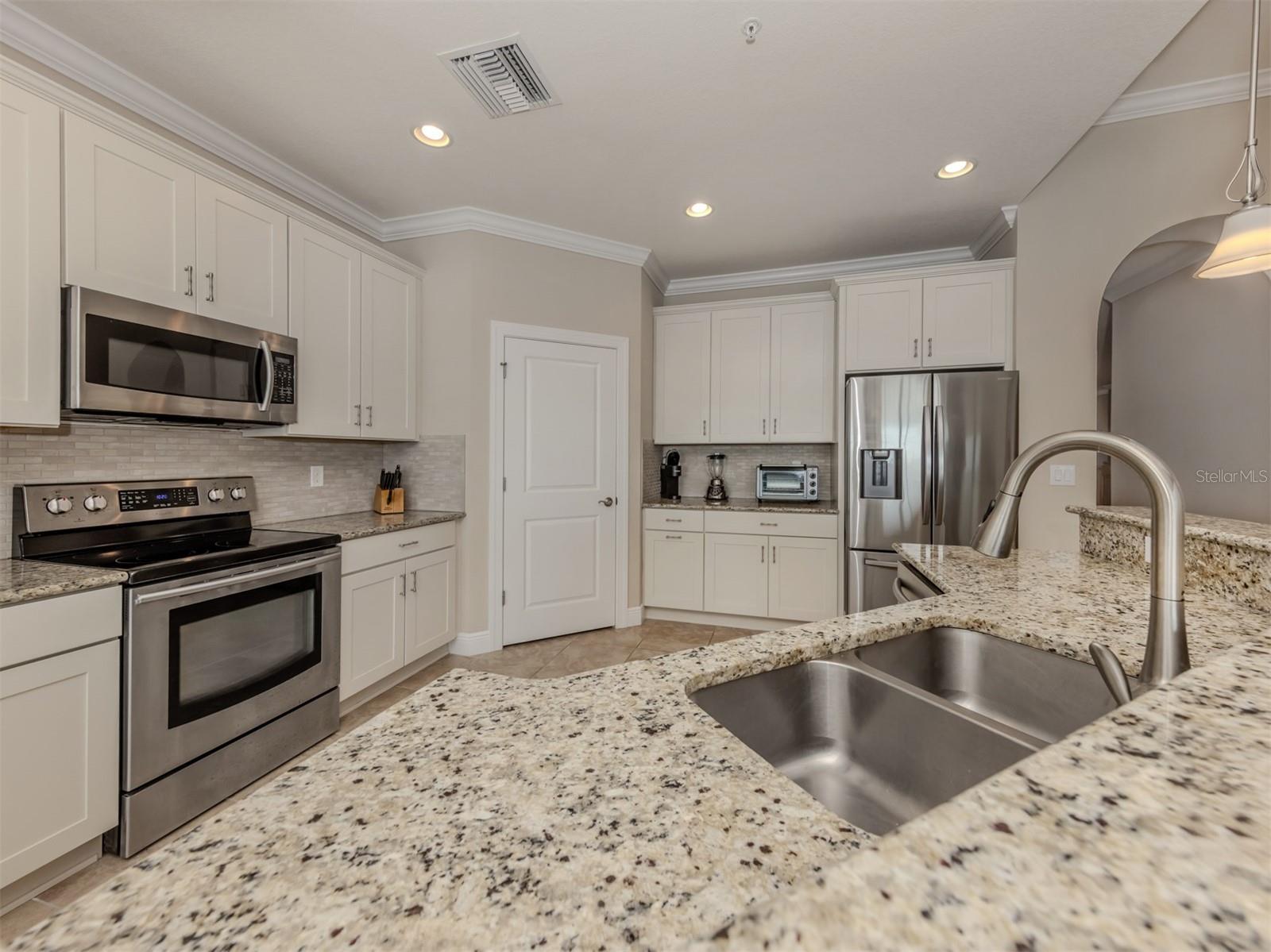 23572 AWABUKI DR #202, VENICE, FL, 34293