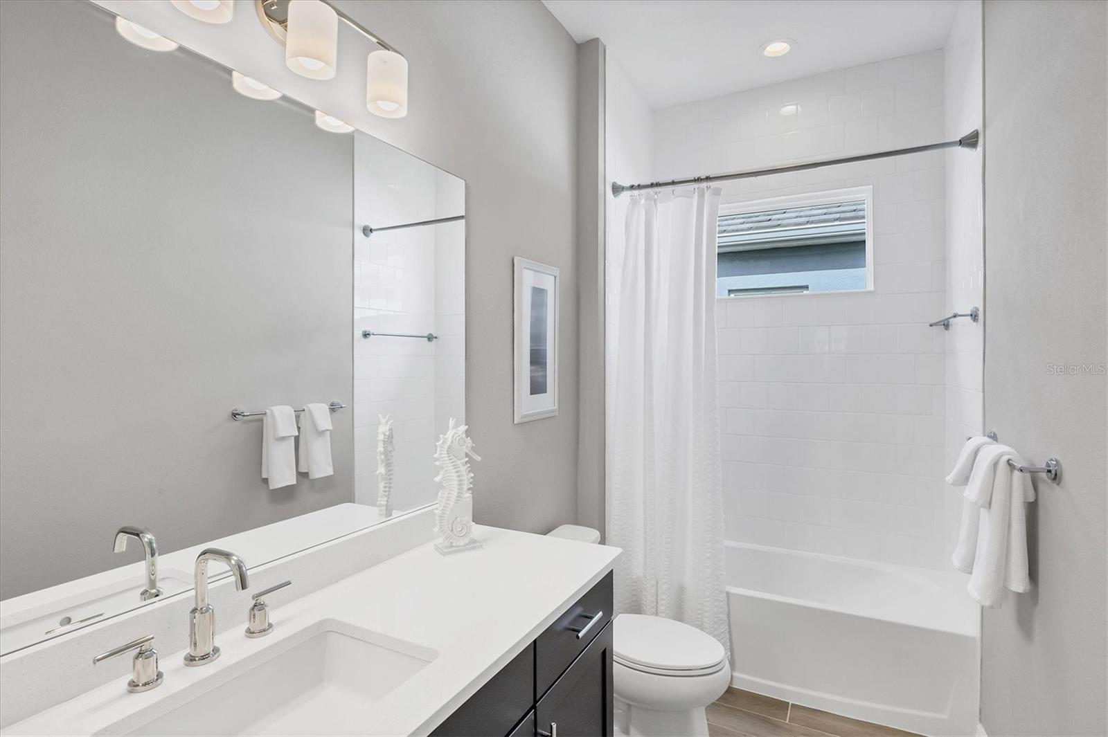 10217 CANAVERAL CIR, SARASOTA, FL, 34241