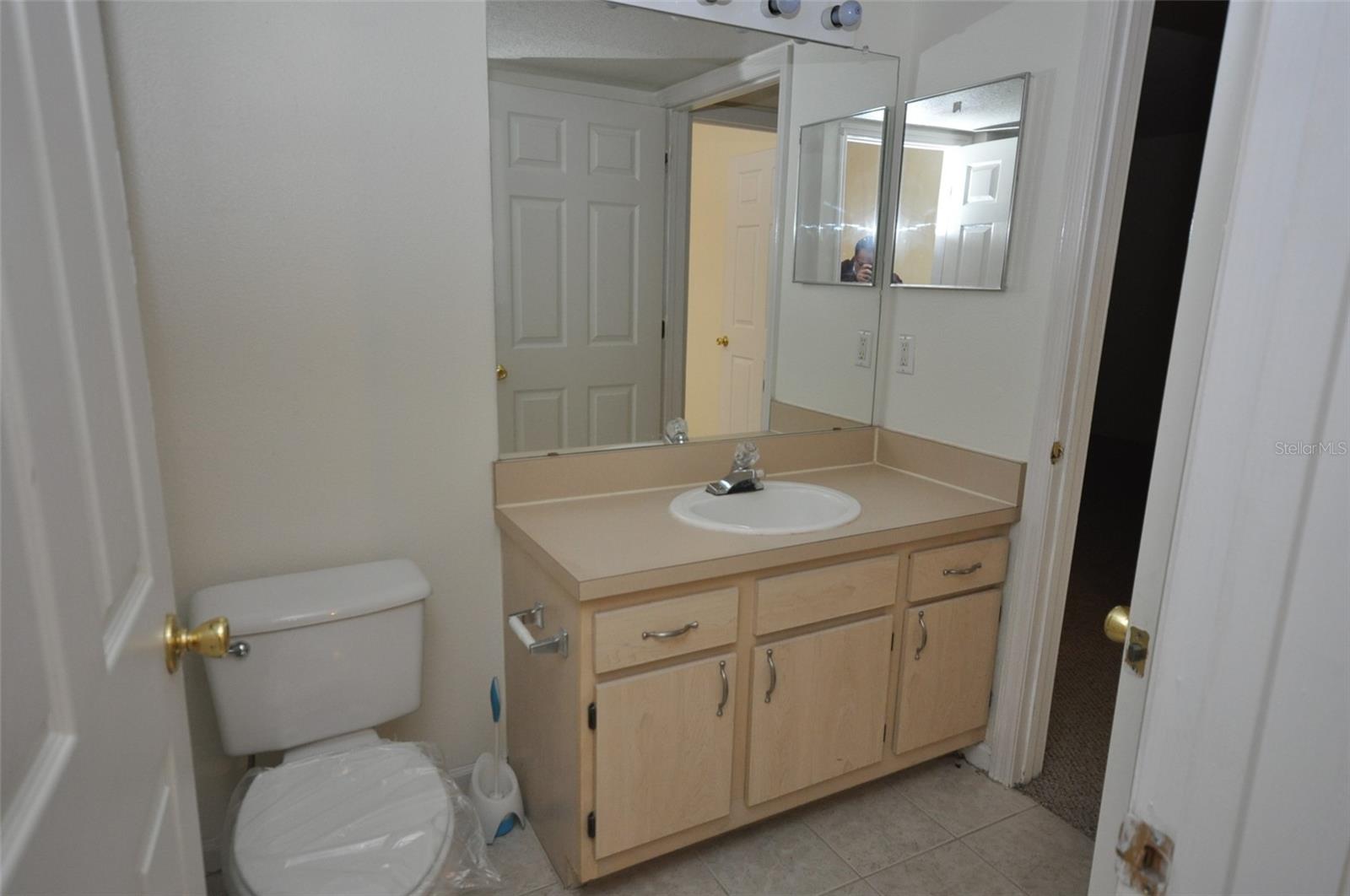 713 CREST PINES DR #212, ORLANDO, FL, 32828