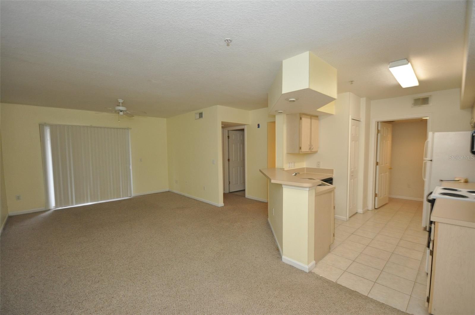 713 CREST PINES DR #212, ORLANDO, FL, 32828