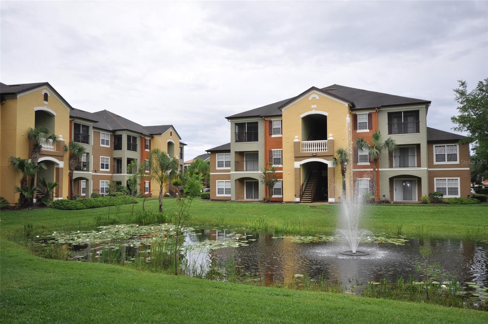 713 CREST PINES DR #212, ORLANDO, FL, 32828