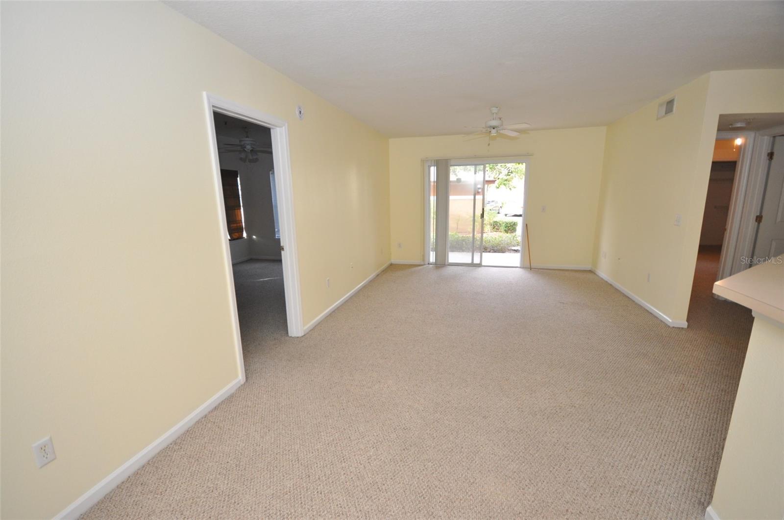 713 CREST PINES DR #212, ORLANDO, FL, 32828