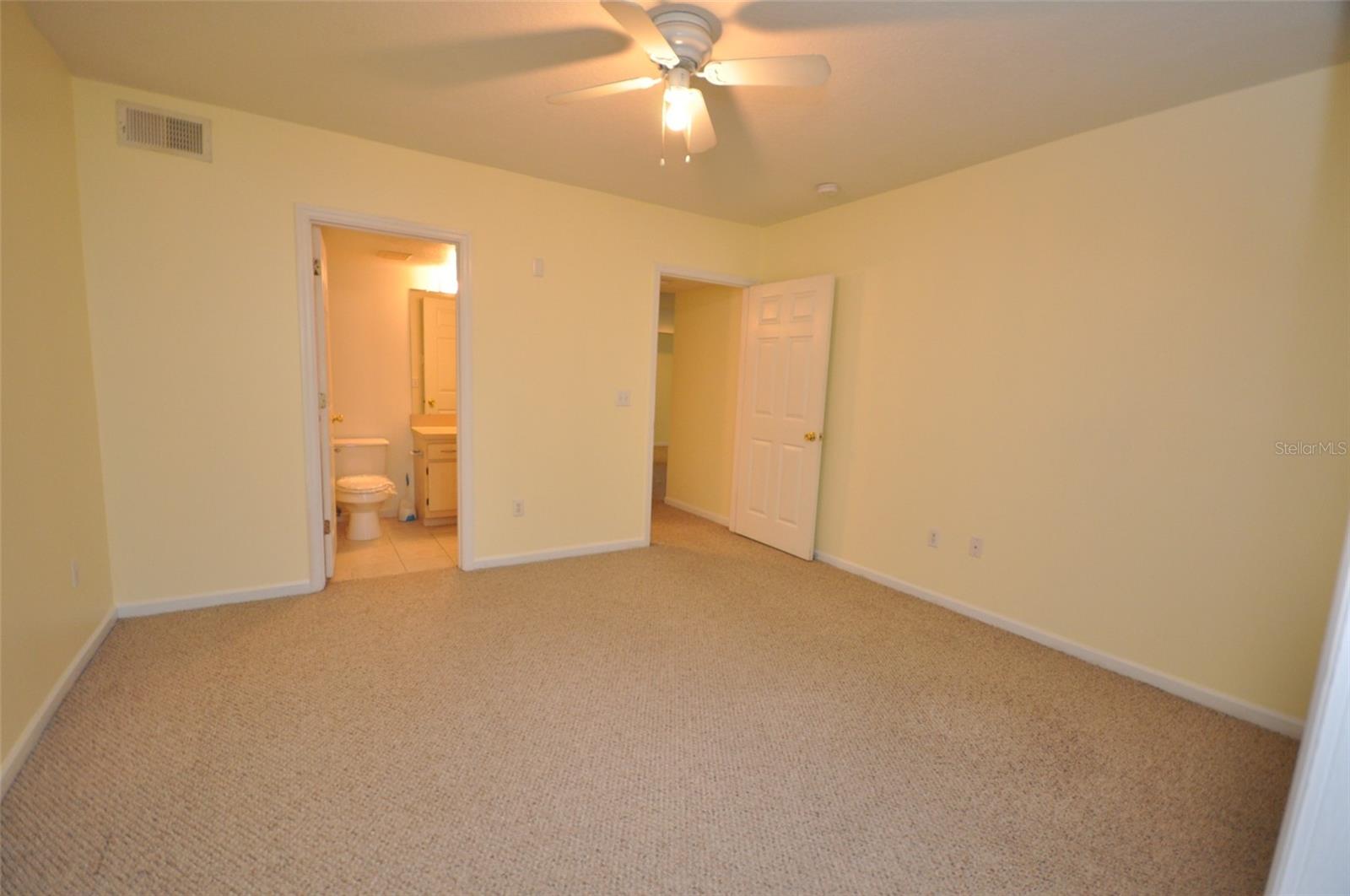 713 CREST PINES DR #212, ORLANDO, FL, 32828