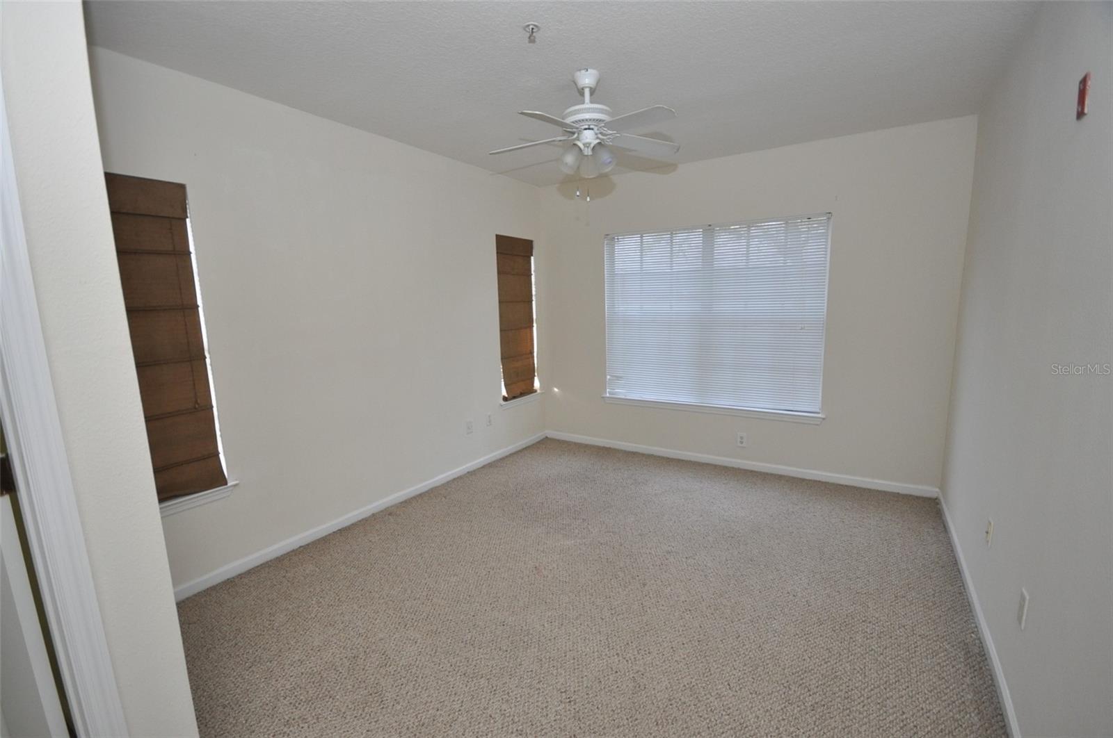 713 CREST PINES DR #212, ORLANDO, FL, 32828