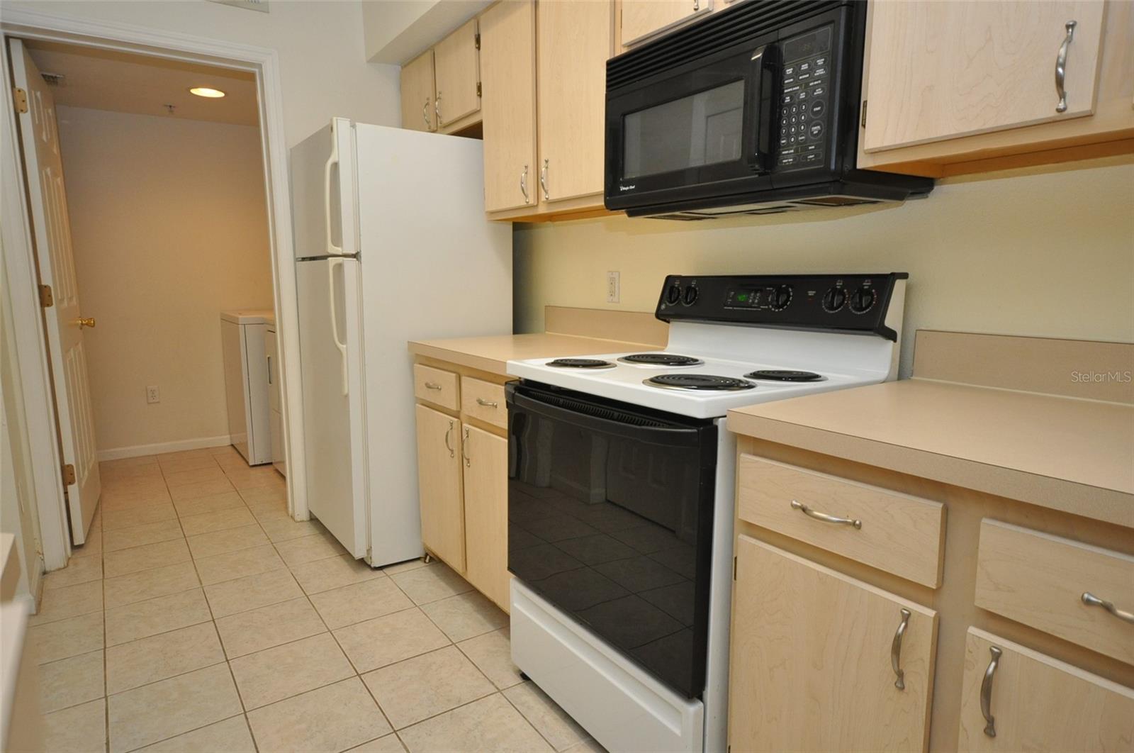 713 CREST PINES DR #212, ORLANDO, FL, 32828