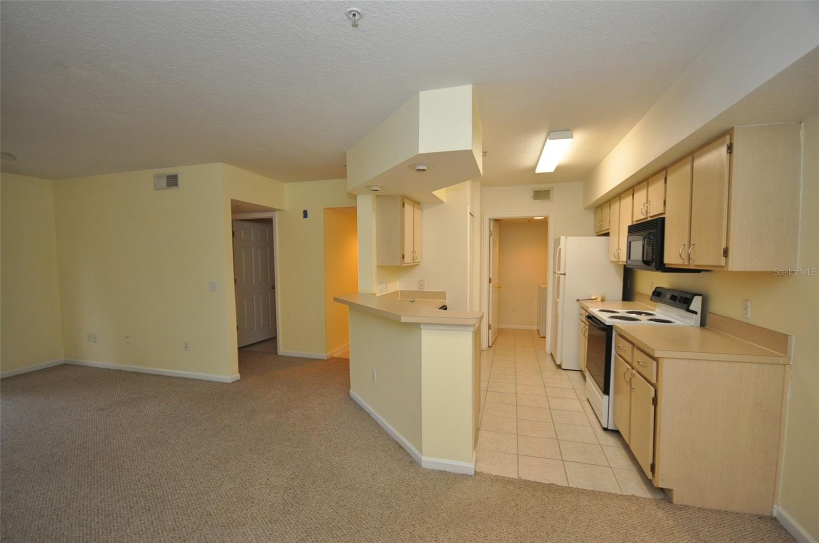 713 CREST PINES DR #212, ORLANDO, FL, 32828