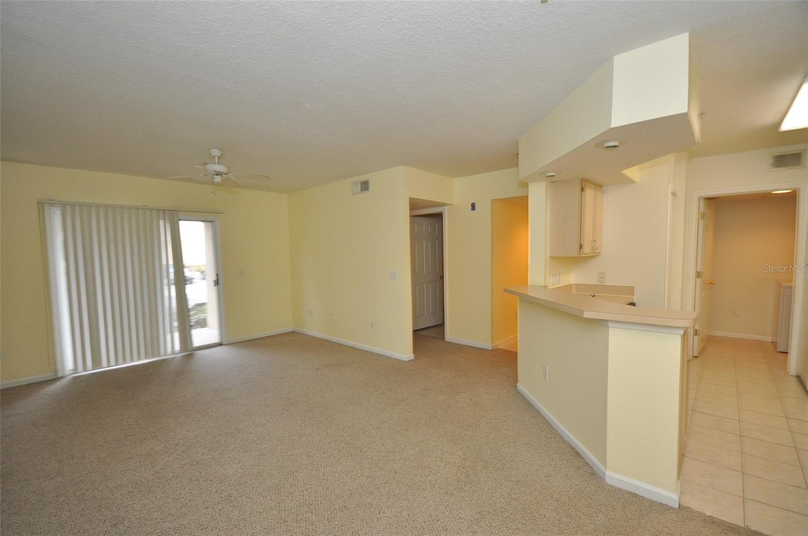 713 CREST PINES DR #212, ORLANDO, FL, 32828