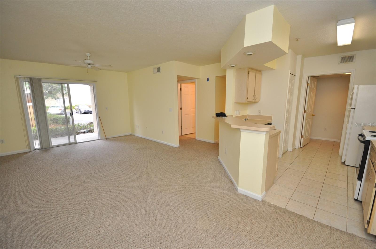 713 CREST PINES DR #212, ORLANDO, FL, 32828
