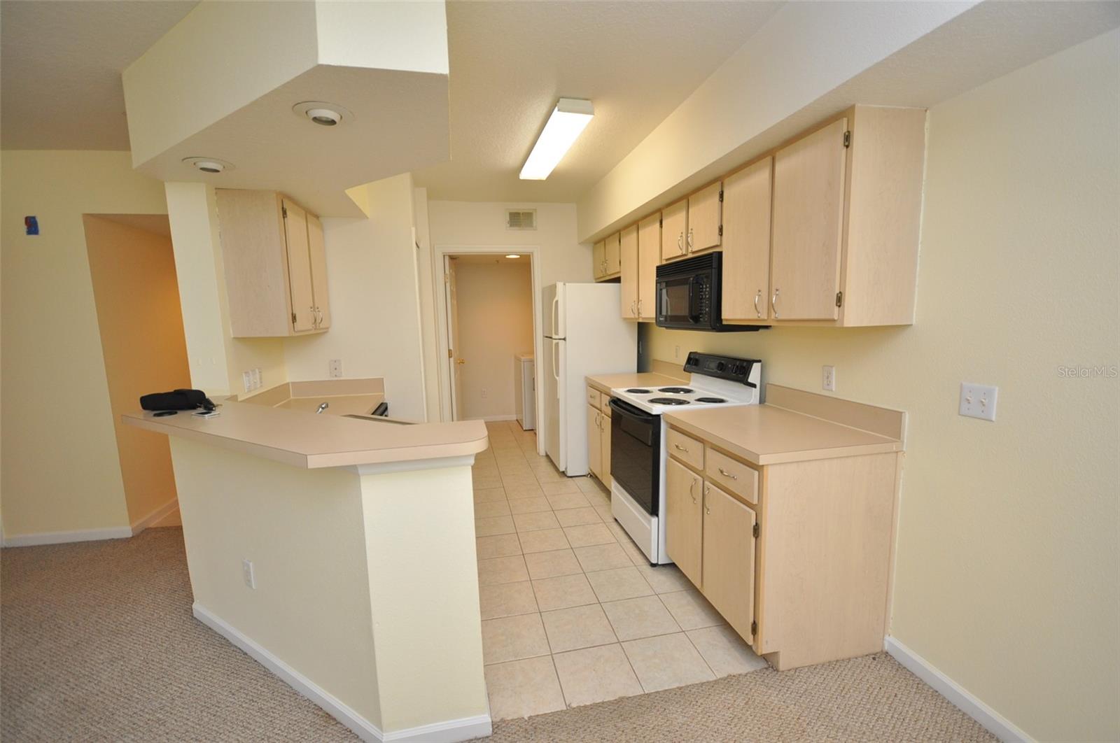 713 CREST PINES DR #212, ORLANDO, FL, 32828