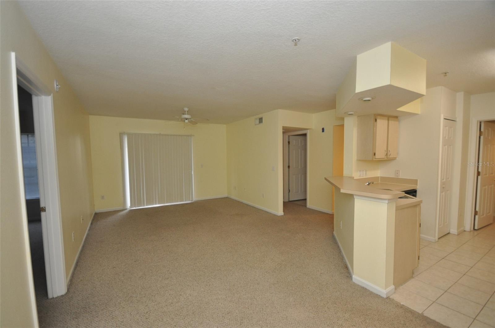 713 CREST PINES DR #212, ORLANDO, FL, 32828