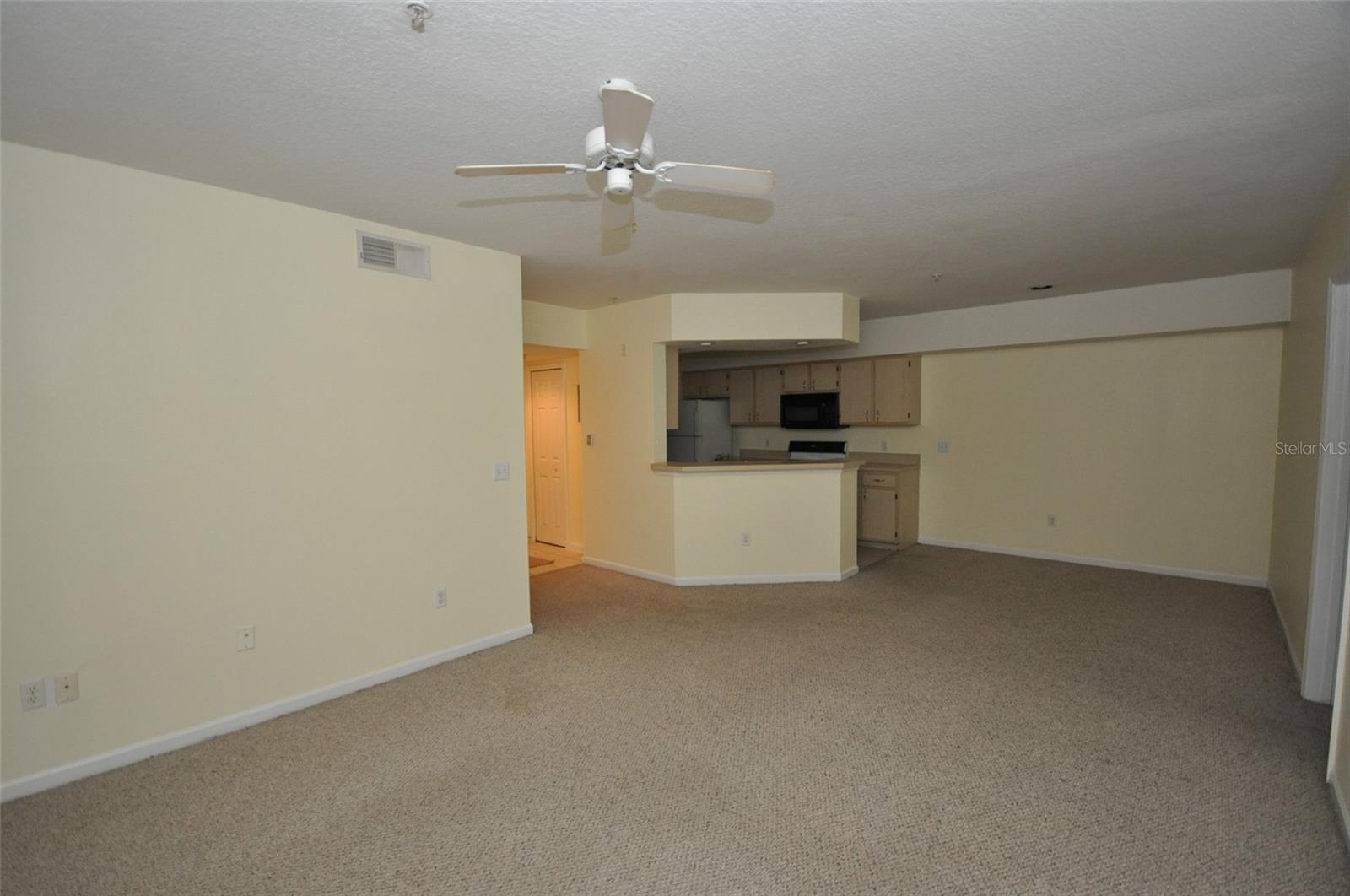 713 CREST PINES DR #212, ORLANDO, FL, 32828
