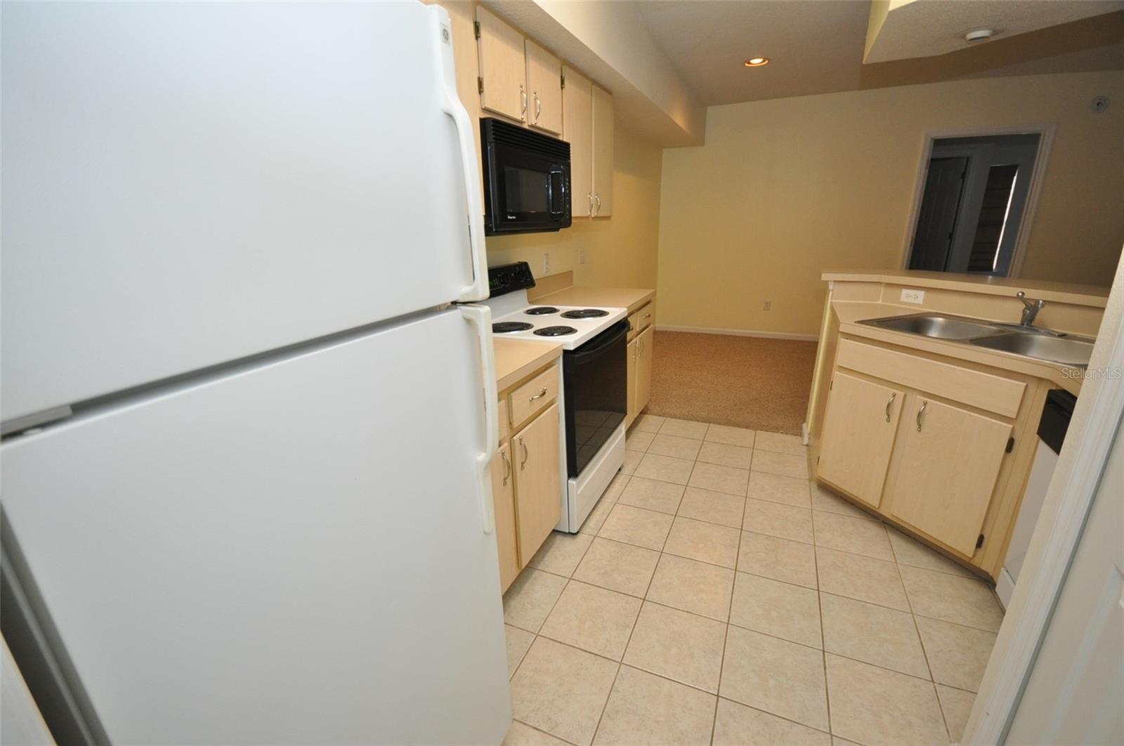 713 CREST PINES DR #212, ORLANDO, FL, 32828