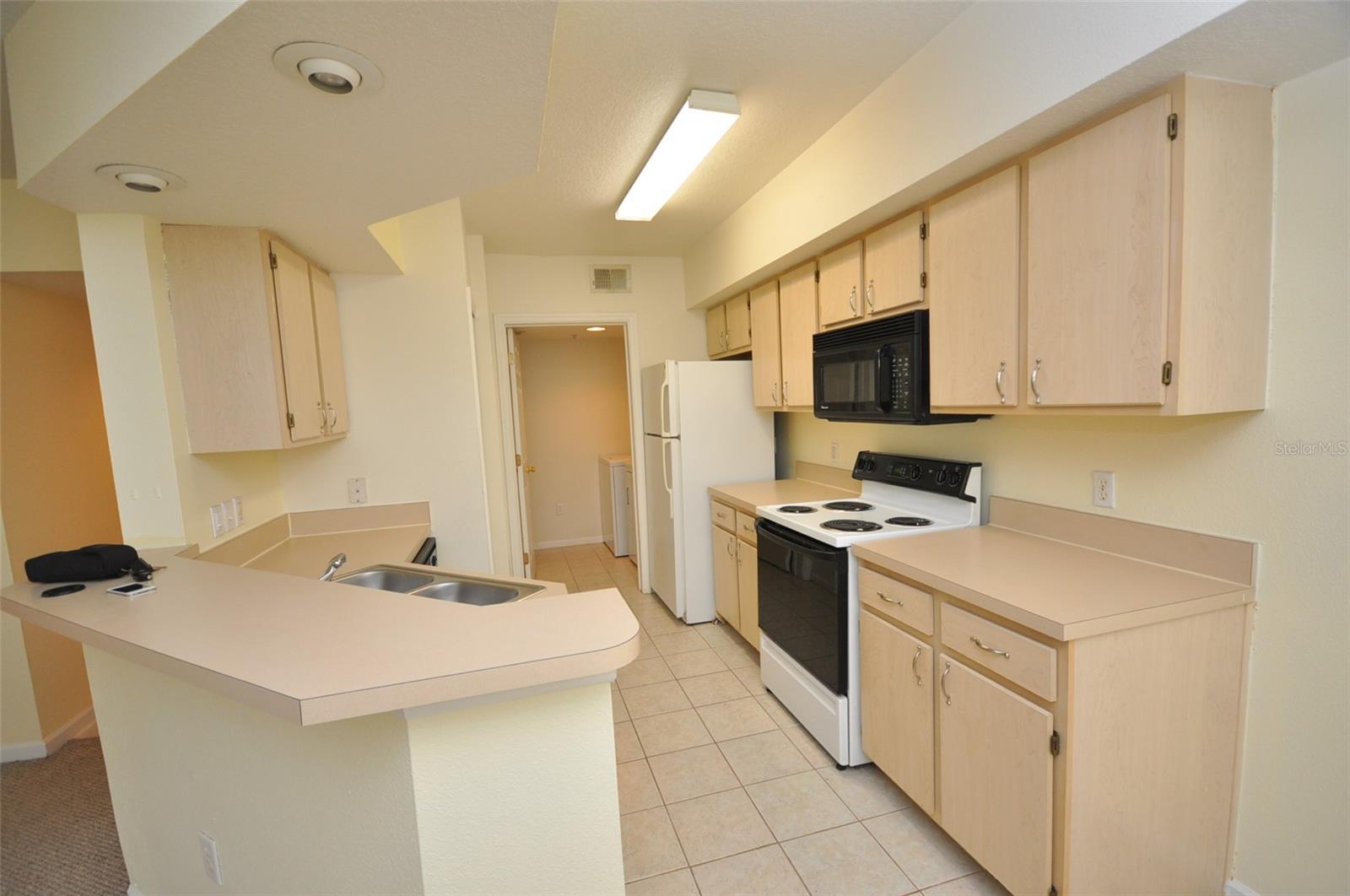 713 CREST PINES DR #212, ORLANDO, FL, 32828