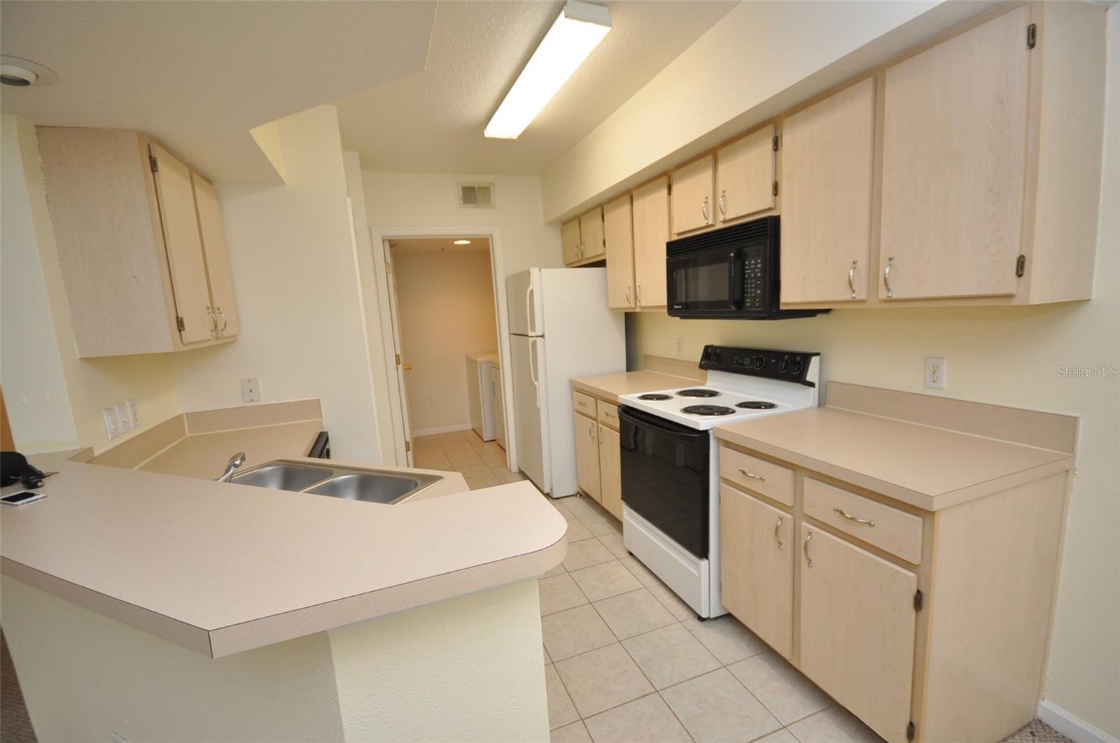 713 CREST PINES DR #212, ORLANDO, FL, 32828