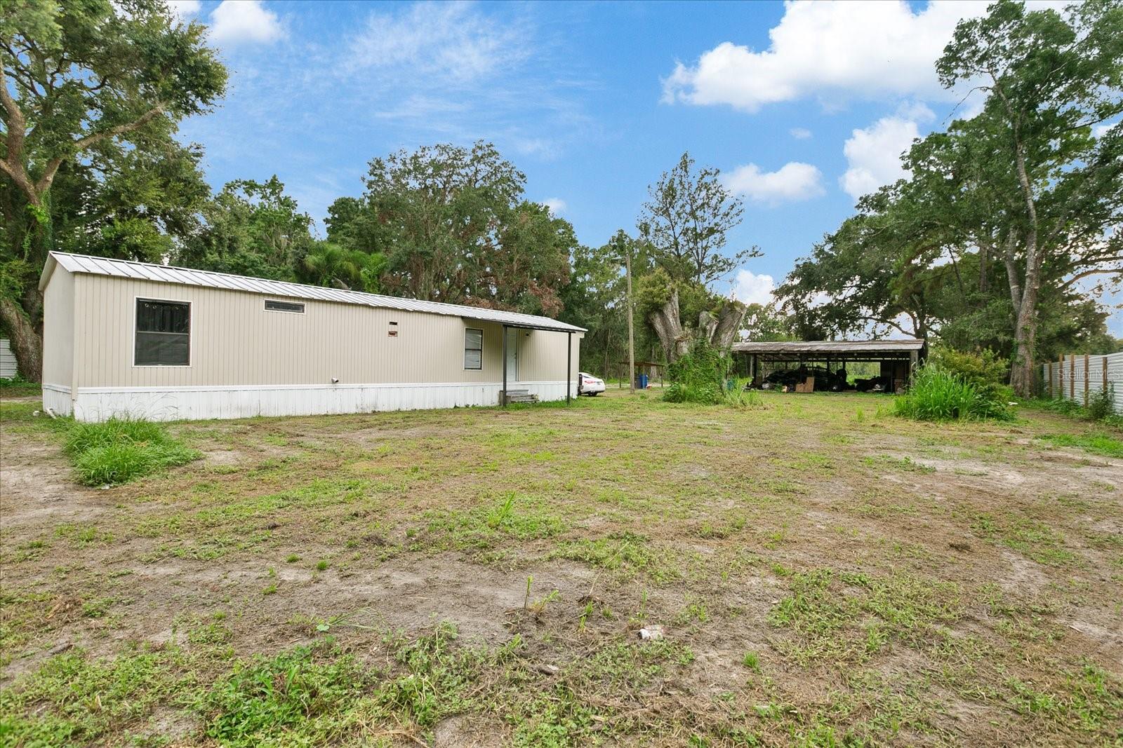 2102 SYDNEY DOVER RD, DOVER, FL, 33527