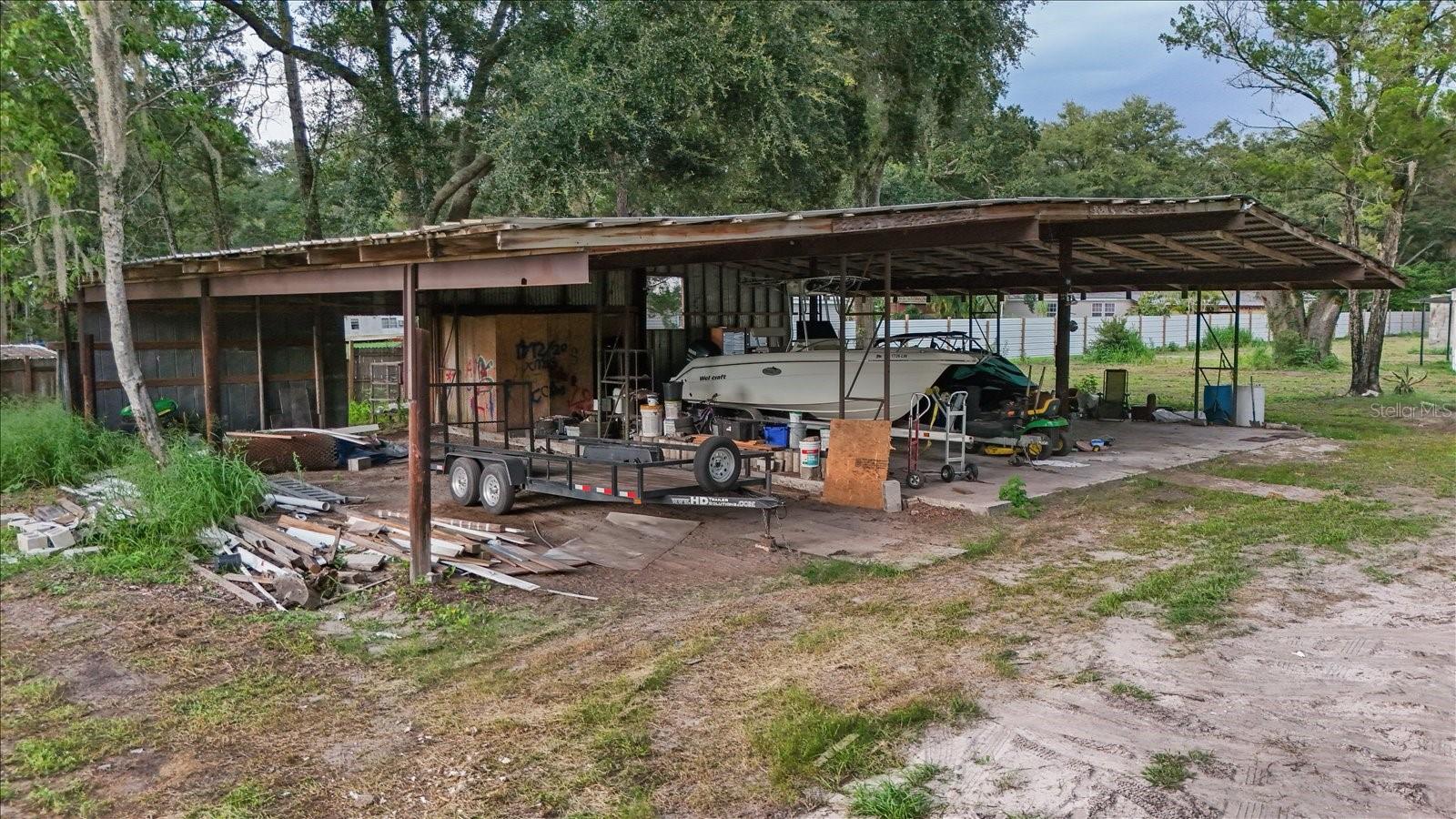 2102 SYDNEY DOVER RD, DOVER, FL, 33527